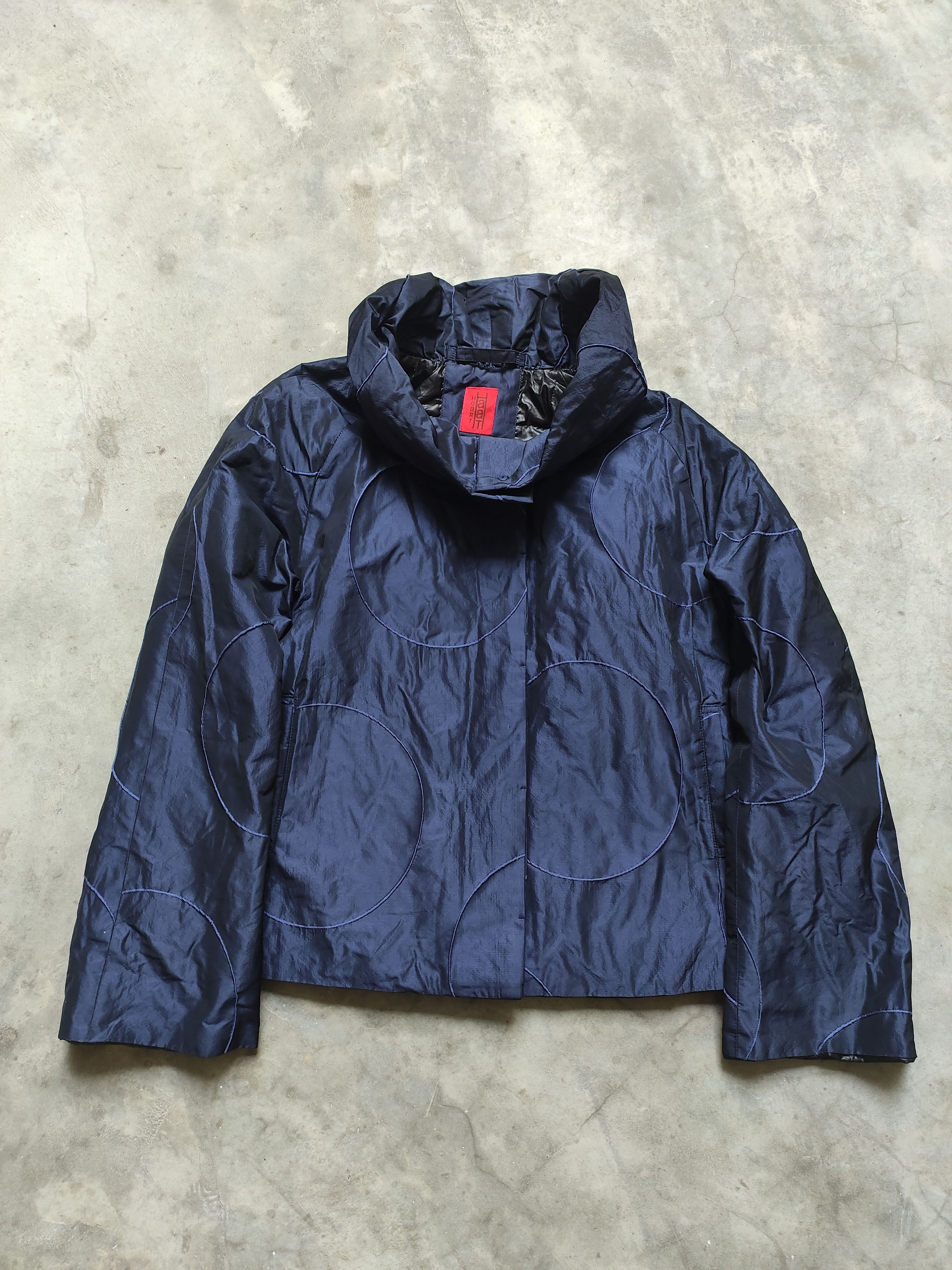 image of Issey Miyake Heart Haat Puffer Circle in Blue, Men's (Size Medium)