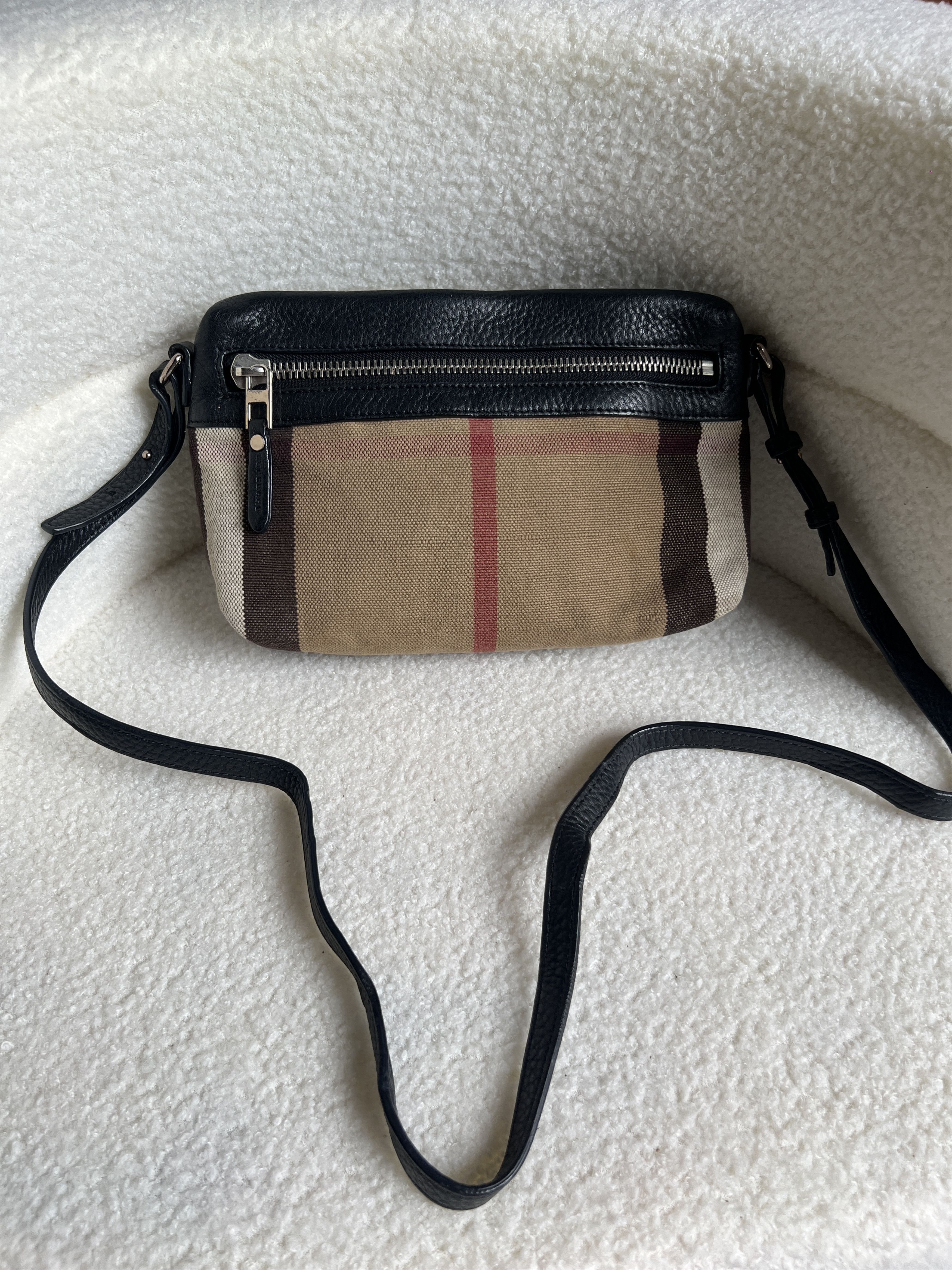 Burberry Authentic Burberry Nova Check Shoulder Bag Size ONE SIZE - 1 Thumbnail