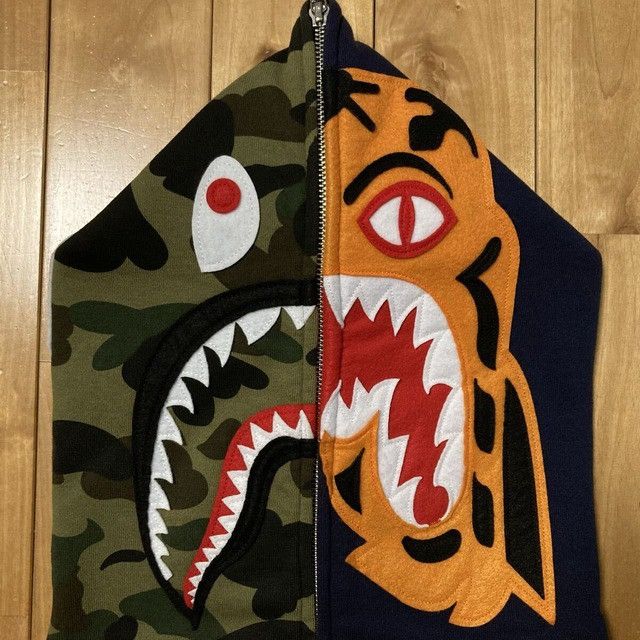Bape BAPE CAMO Crazy Face Tiger Shark Full Zip Hoodie Navy APE Size US L / EU 52-54 / 3 - 3 Thumbnail