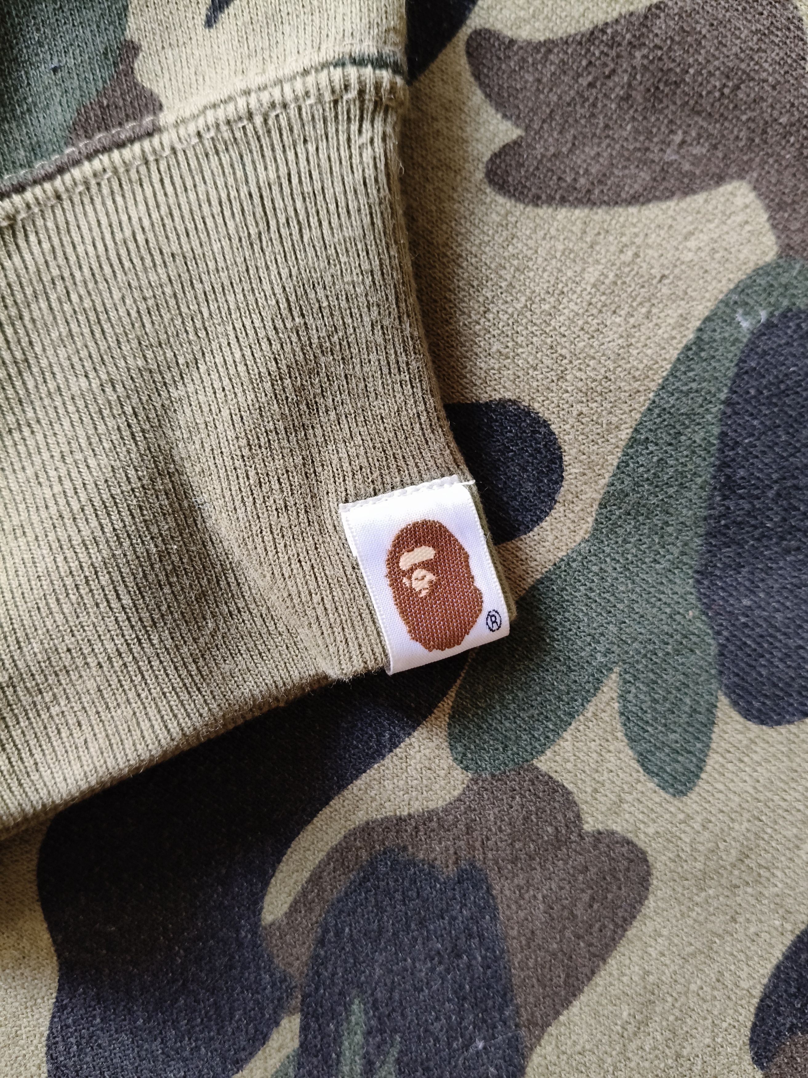 Bape Bape 1st camo shark hoodie Size US L / EU 52-54 / 3 - 8 Thumbnail