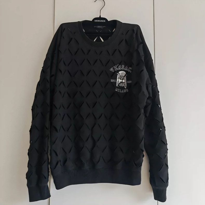 Versace Versace Openwork design men's sweatshirt Size US S / EU 44-46 / 1 - 3 Thumbnail