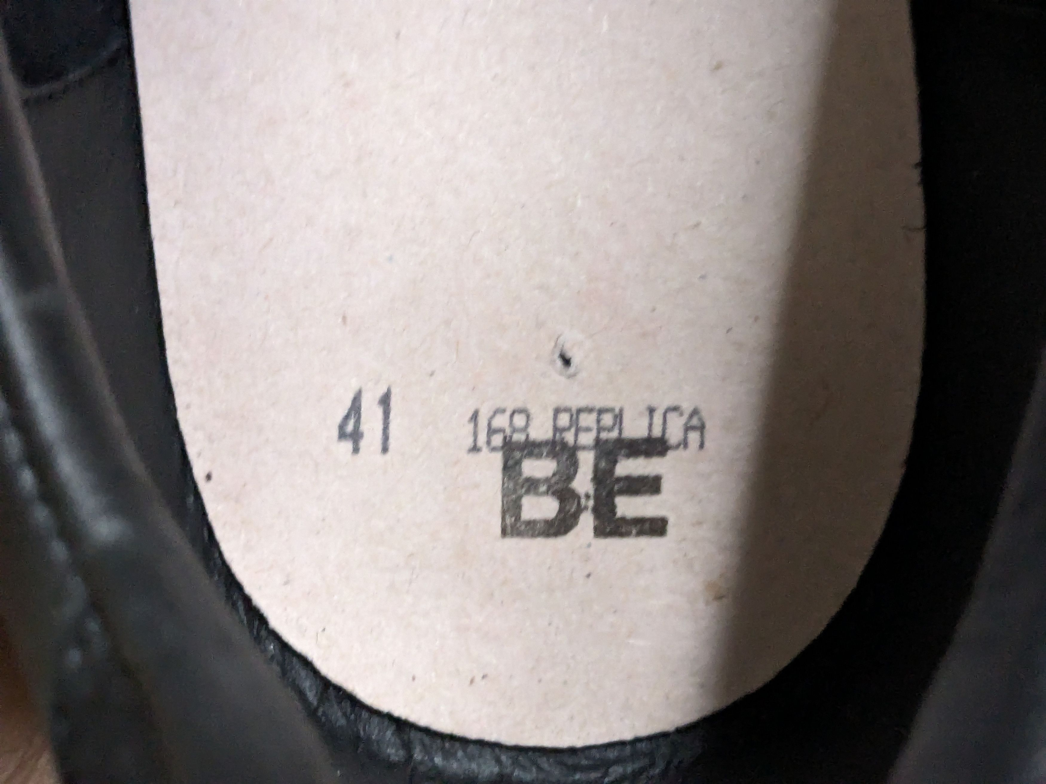 Maison Margiela Maison Margiela GAT Replica Black 8 41 Low Tops Size US 8 / EU 41 - 6 Thumbnail