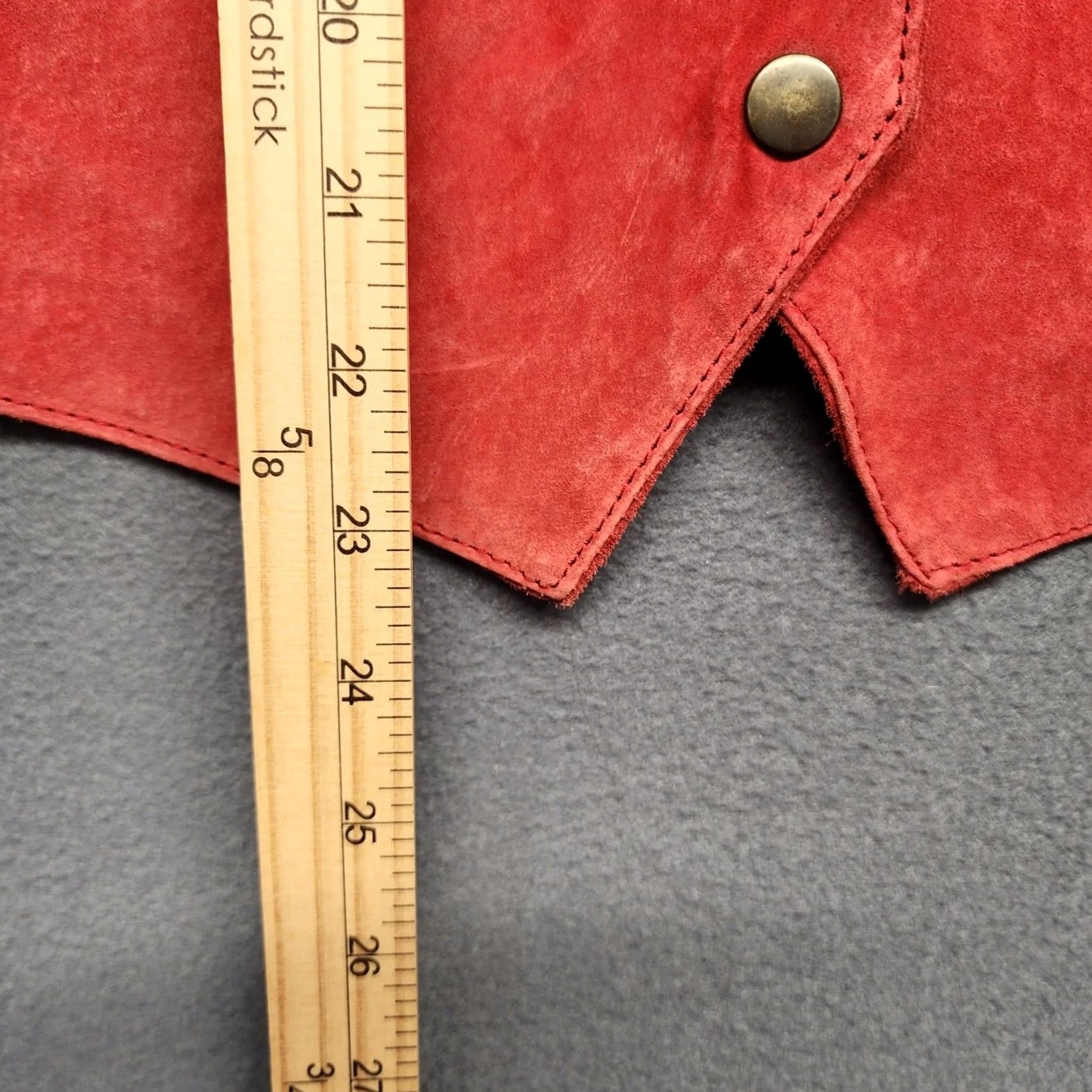 Vintage VINTAGE Leather Vest Womens Medium Red Suede Western Don't Stop Vest Ladies M Leather Button Sleeveless Vintage Size M / US 6-8 / IT 42-44 - 7 Thumbnail