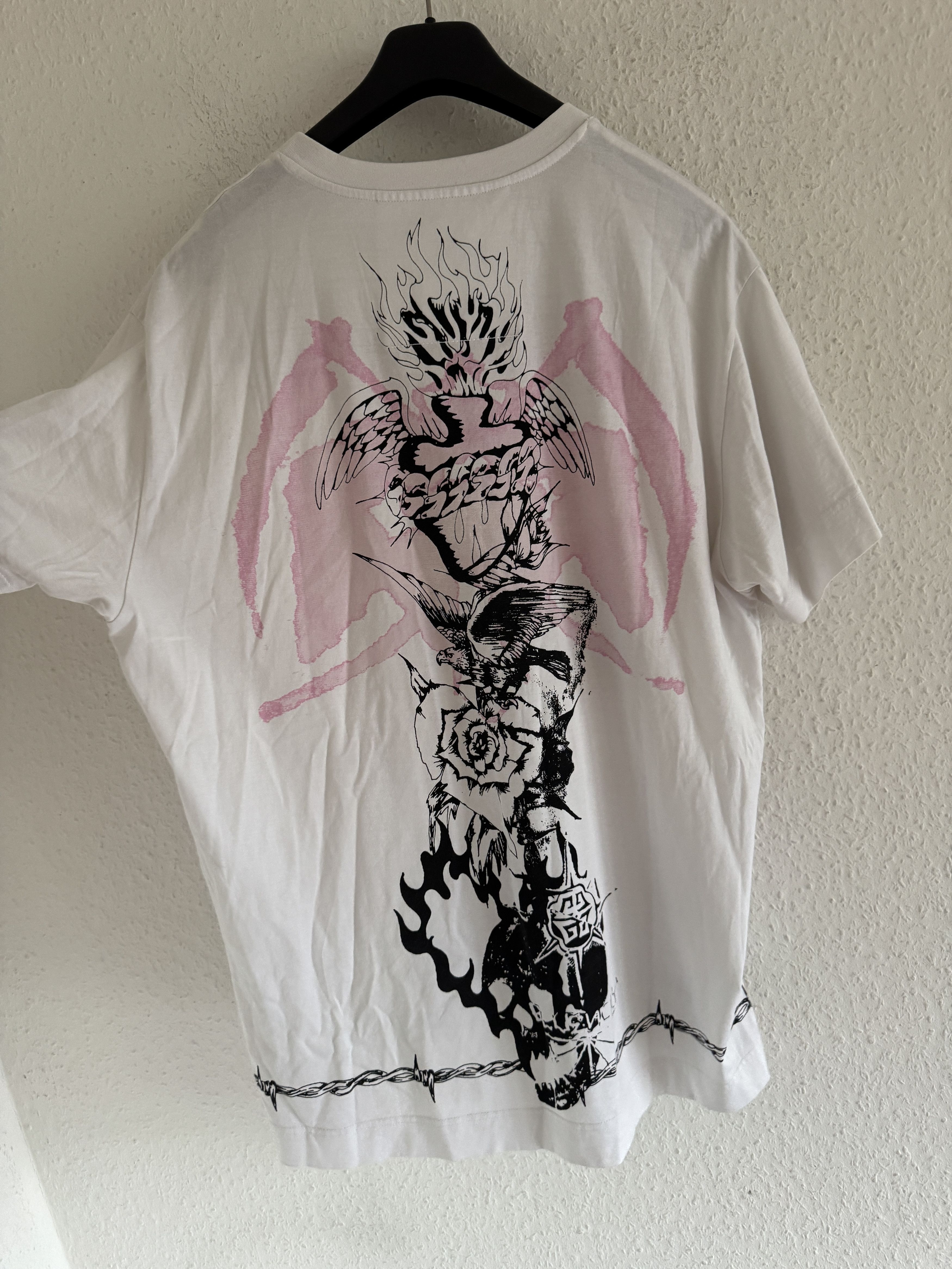 Givenchy White Gothic Print Oversized T-Shirt Size US S / EU 44-46 / 1 - 8 Thumbnail