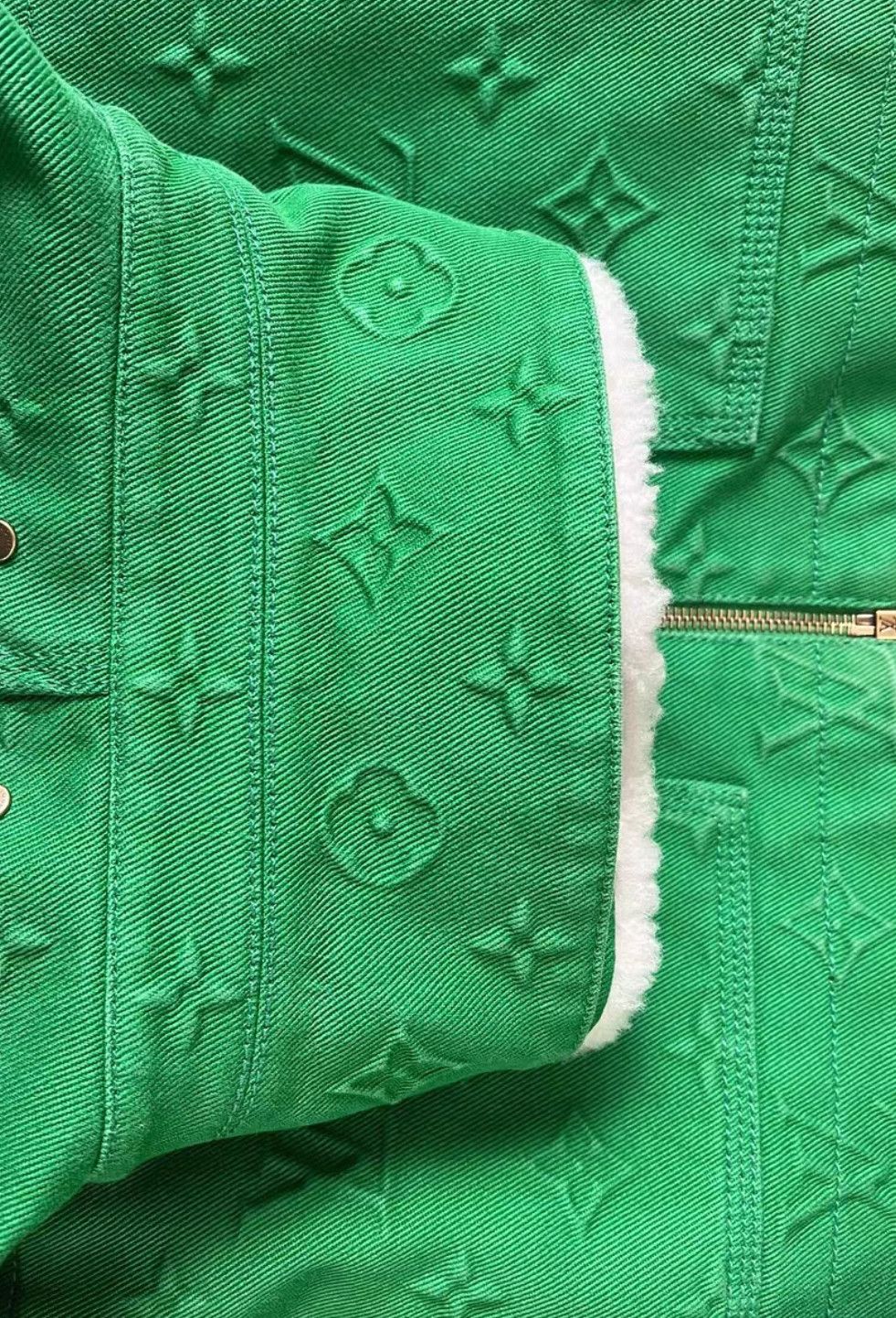 Louis Vuitton Louis Vuitton Green Denim Jacket with Fur Collar - dmc. Size US M / EU 48-50 / 2 - 6 Thumbnail