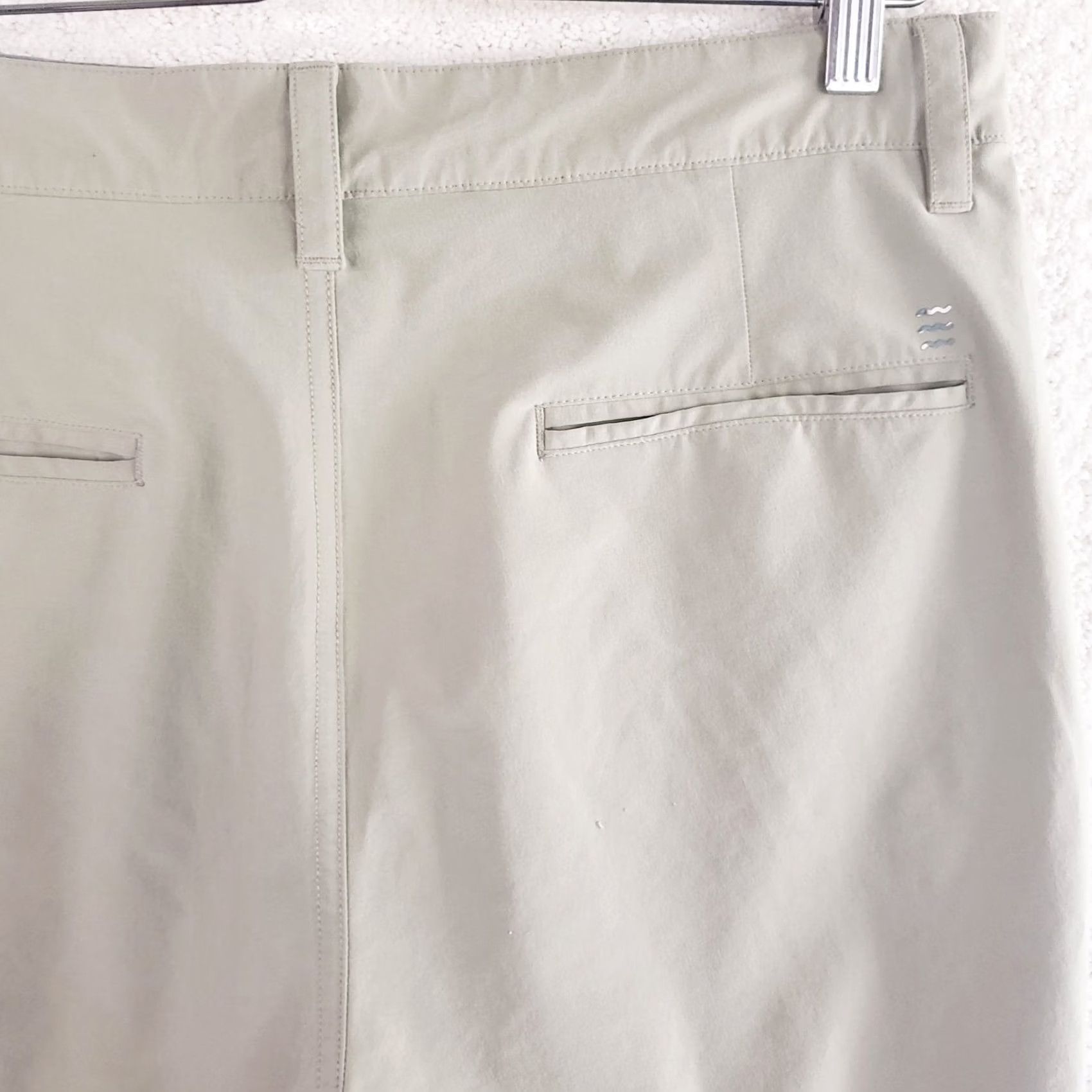 Vintage Free Fly Shorts Mens 32 Beige Solid 7.5" Inseam Polyester Spandex Pockets Logo Chino Casual Beach Outdoor Sports Size US 32 / EU 48 - 7 Thumbnail