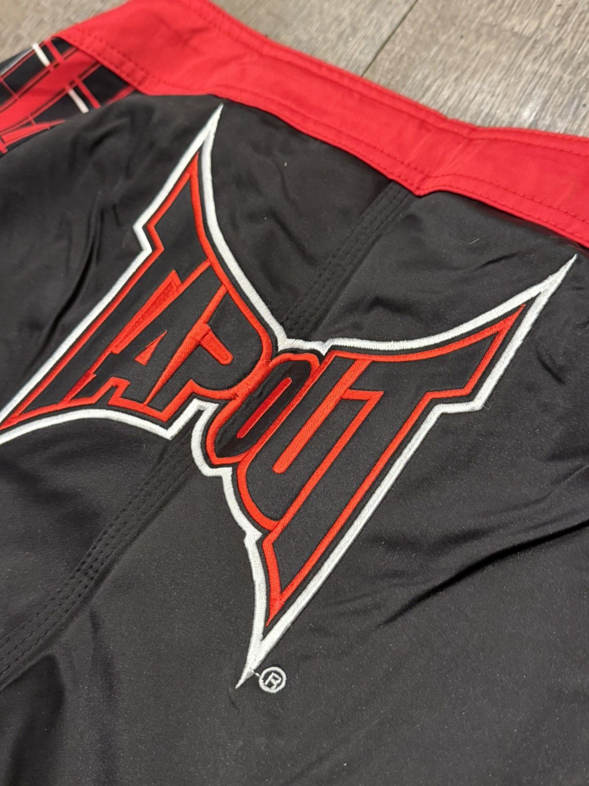Tapout Vintage TAPOUT Ultimate Fighter MMA Fight Shorts size Medium Size US 30 / EU 46 - 5 Thumbnail