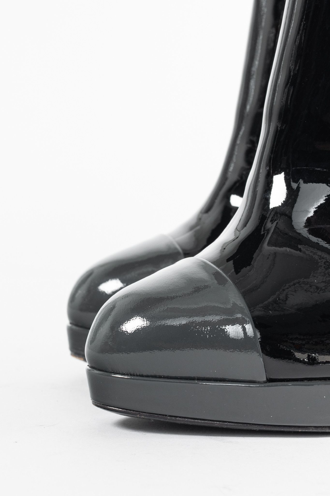 Chanel Chanel Black Patent Leather Cap-Toe Platform Booties Size US 9.5 / IT 39.5 - 7 Thumbnail