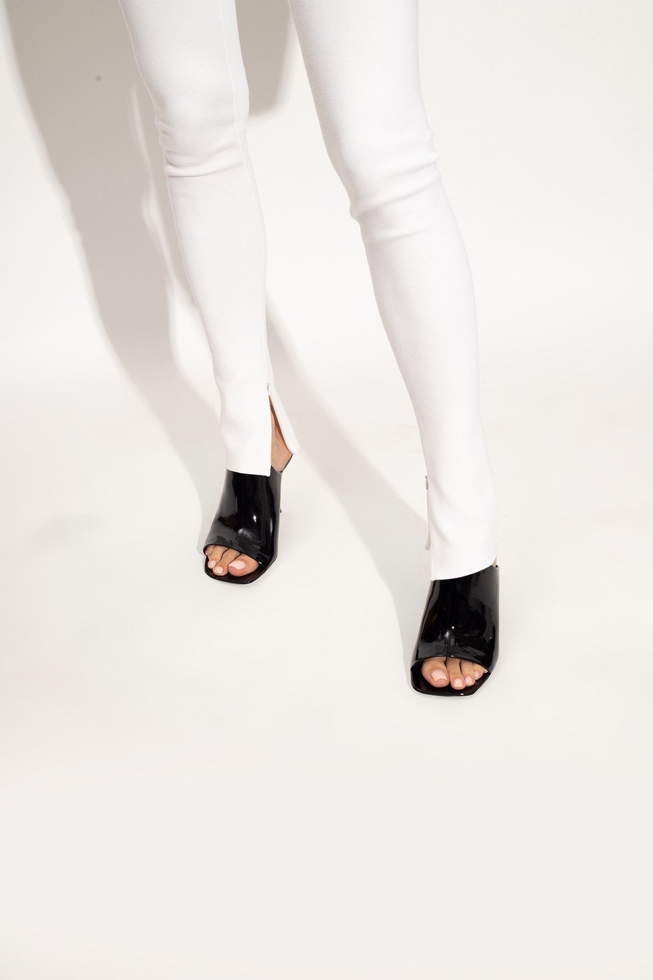Salvatore Ferragamo o1s1rm0924 Era 85 Mules in Black Size US 7.5 / IT 37.5 - 5 Thumbnail