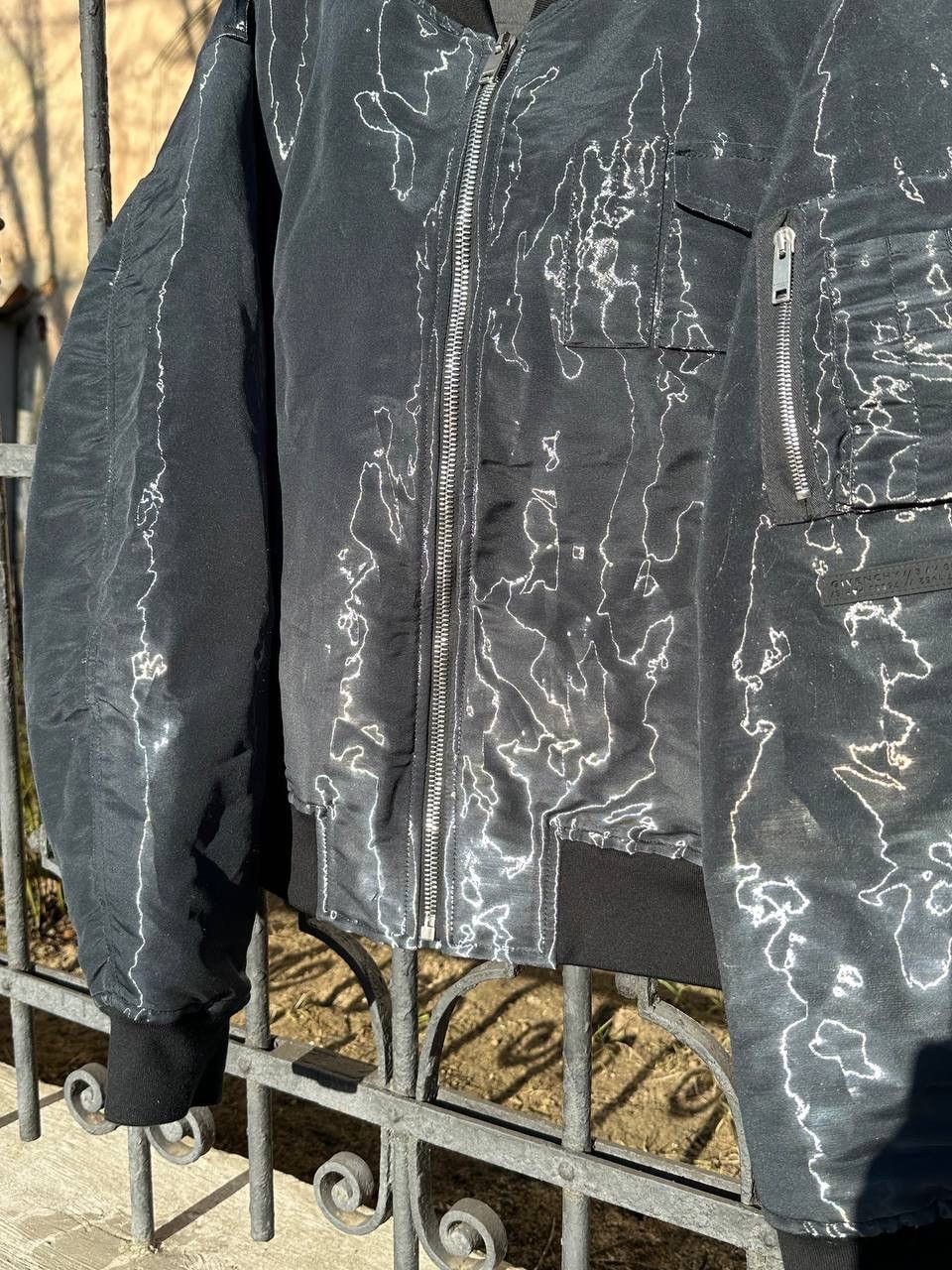 Givenchy Givenchy MA-1 Bomber “Liquid effect” Size 56 “XL” Size US XL / EU 56 / 4 - 4 Thumbnail