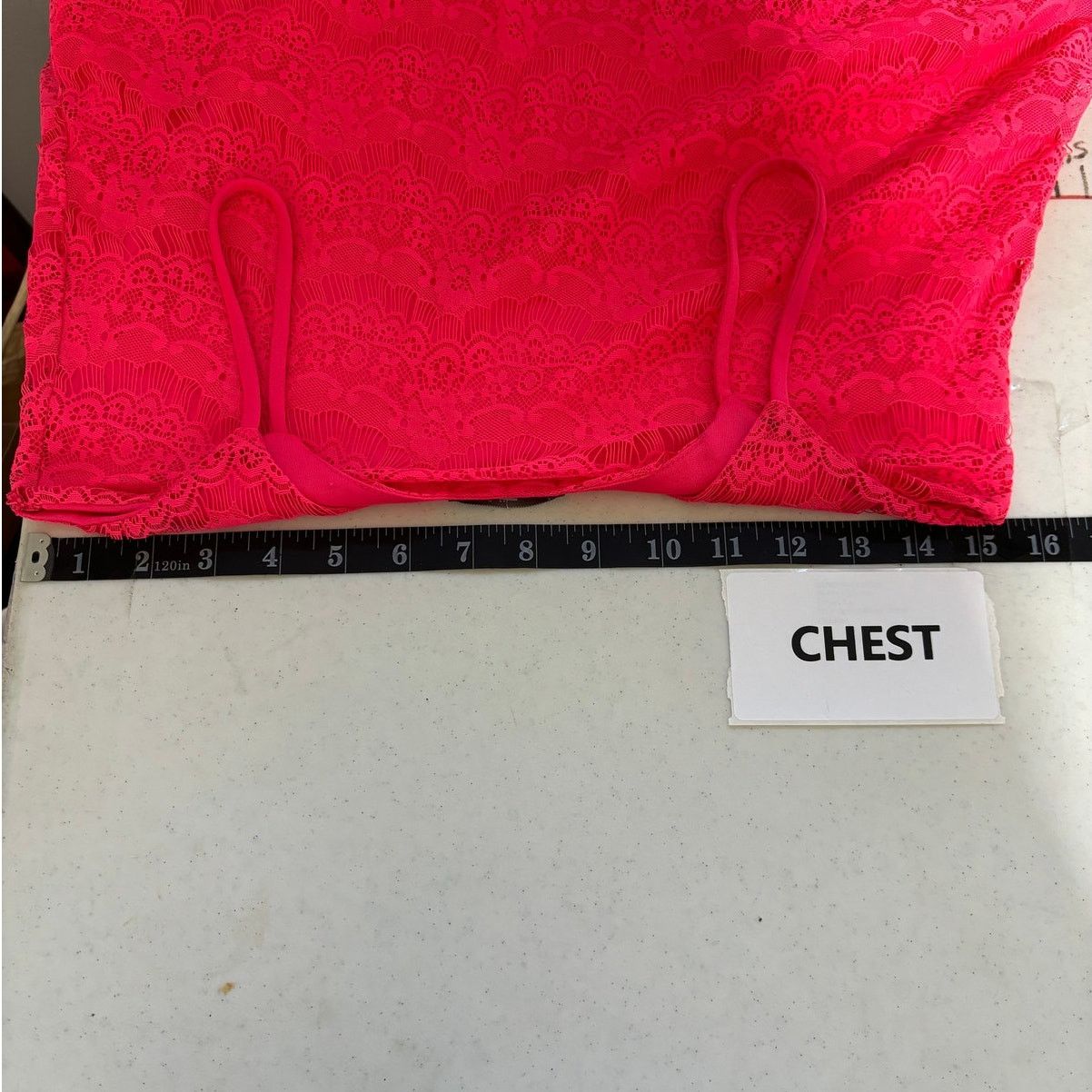 Other Charlotte Russe Hot Pink Lace Crop Top Size Small Summer Size S / US 4 / IT 40 - 6 Thumbnail