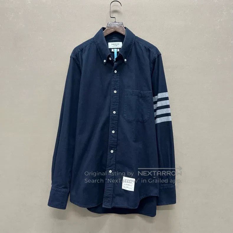 Thom Browne Thom Browne Navy Blue Four-Stripe Logo Shirt Size US M / EU 48-50 / 2 - 1 Thumbnail