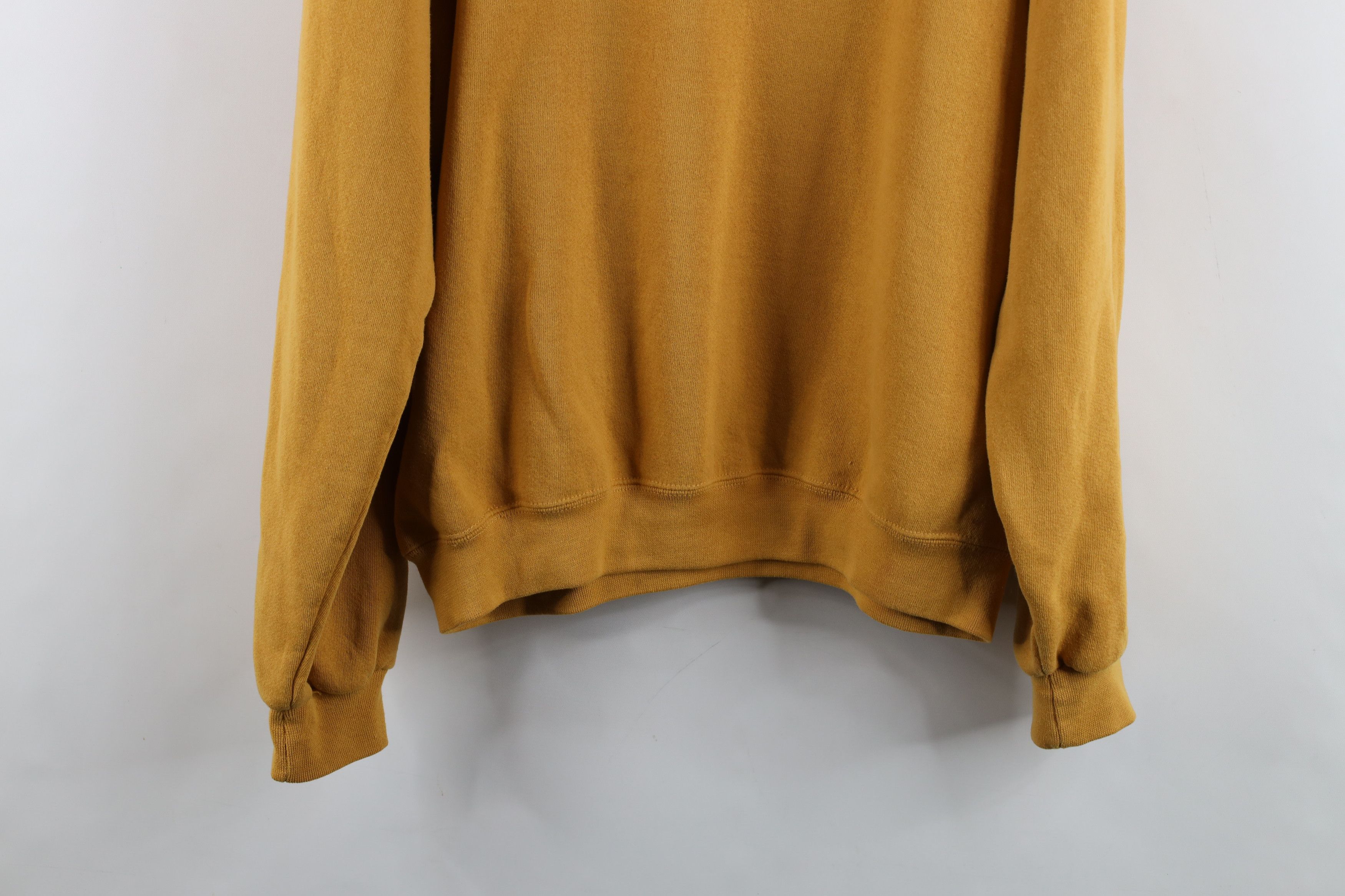 Russell Athletic Vintage 90s Y2K Russell Athletic Crewneck Sweatshirt Yellow Size US L / EU 52-54 / 3 - 13 Thumbnail