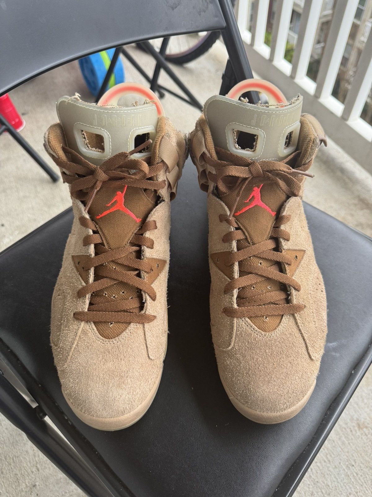 travis scott shoes khaki