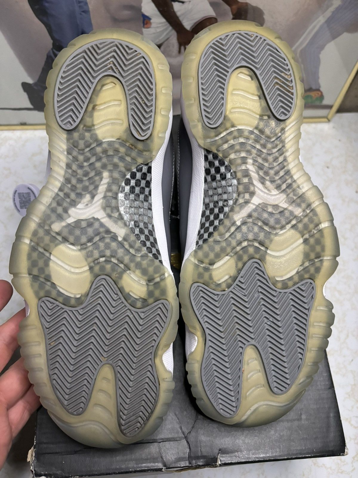 Jordan Brand Air Jordan 11 Retro Low Cool Grey 2018 Size US 10 / EU 43 - 4 Thumbnail