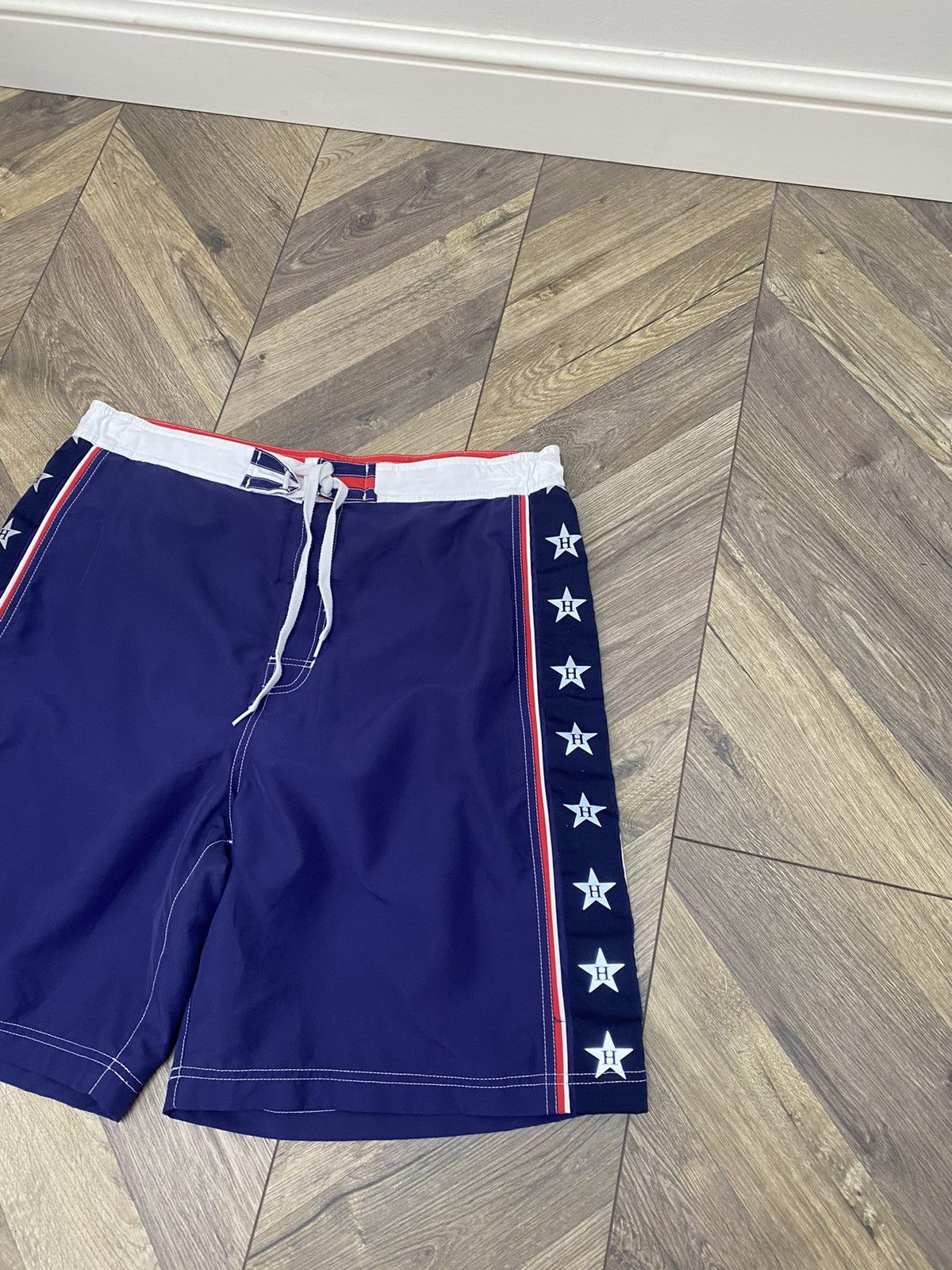 Tommy Hilfiger × Vintage Vintage Tommy Hilfiger 90s style shorts Size US 35 - 4 Thumbnail