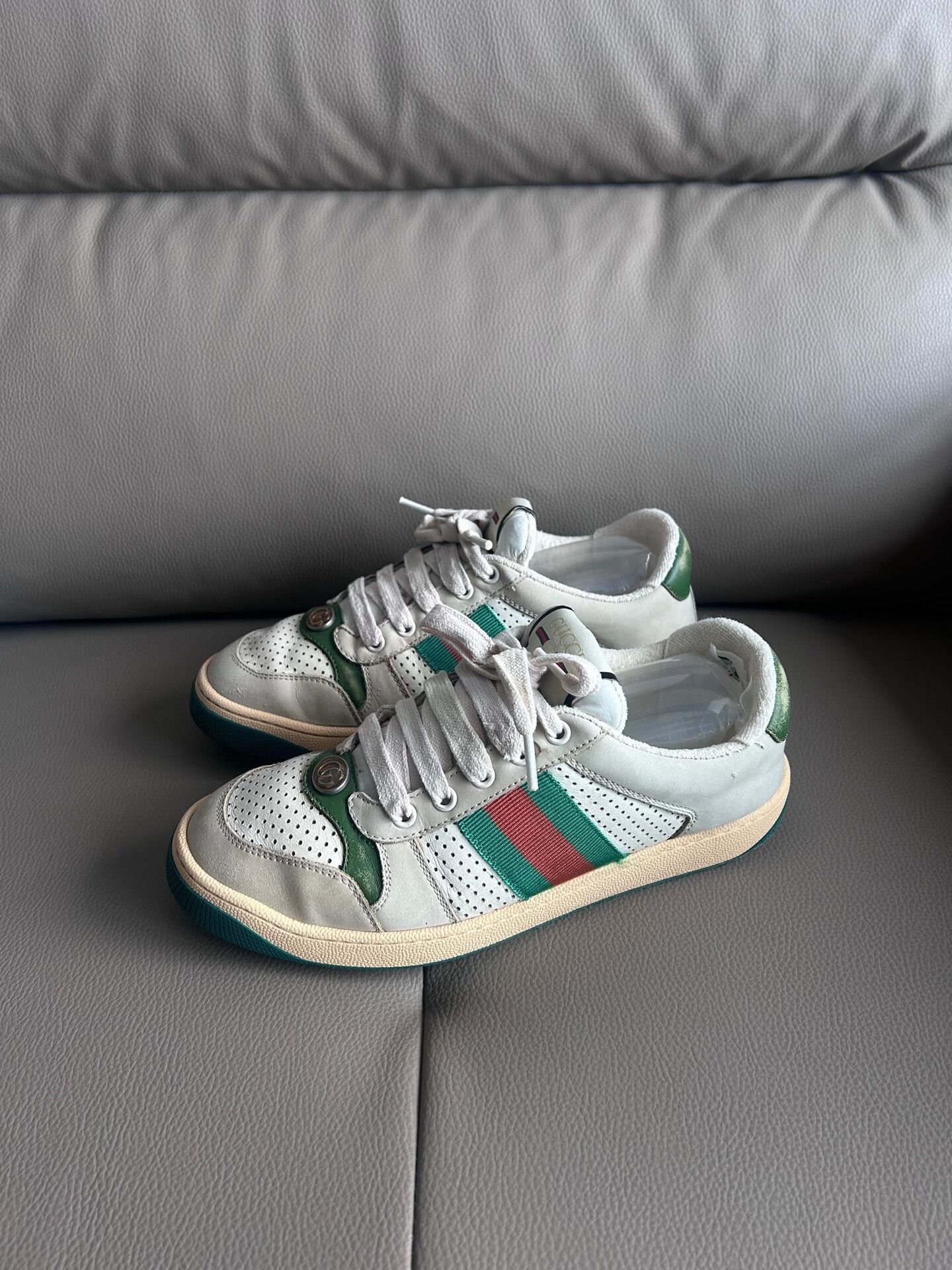 Gucci Gucci Lowtop Sneakers 37 Women Size US 6.5 / IT 36.5 - 1 Thumbnail
