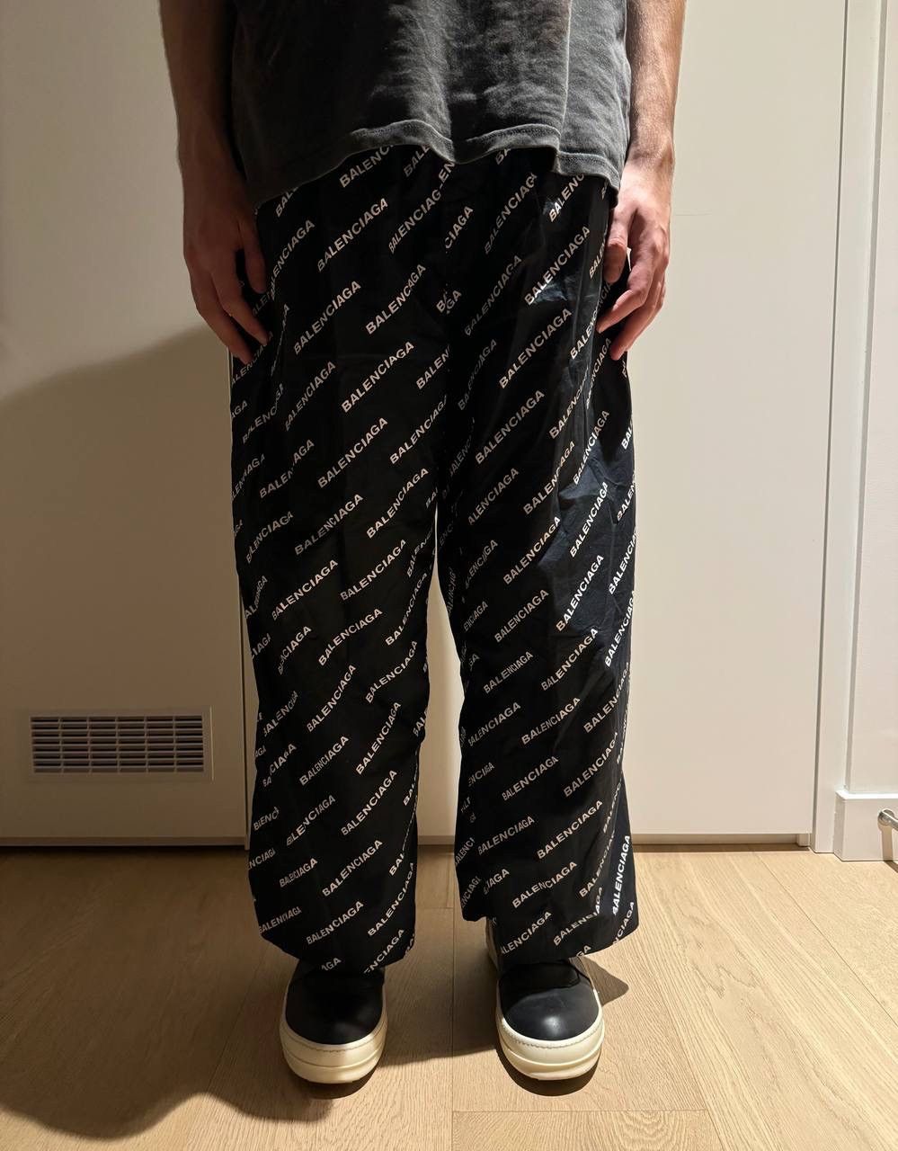 Balenciaga Logo Repeat Elasticated Aga Waist Print Trouser