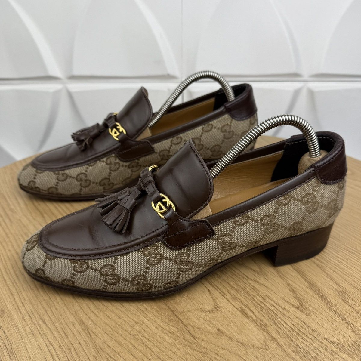 Gucci GUCCI Loafers Leather Shoes Monogram GG Metal Logo Beige Size US 7 / IT 37 - 1 Thumbnail