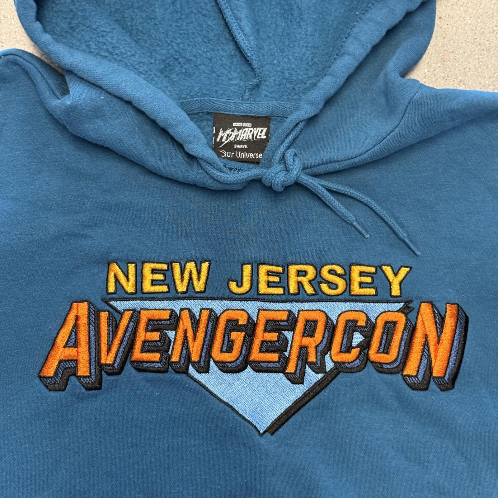 Marvel Comics RARE NWOT 2009 MARVEL NEW JERSEY AVENGERCON HOODIE Size US L / EU 52-54 / 3 - 2 Thumbnail