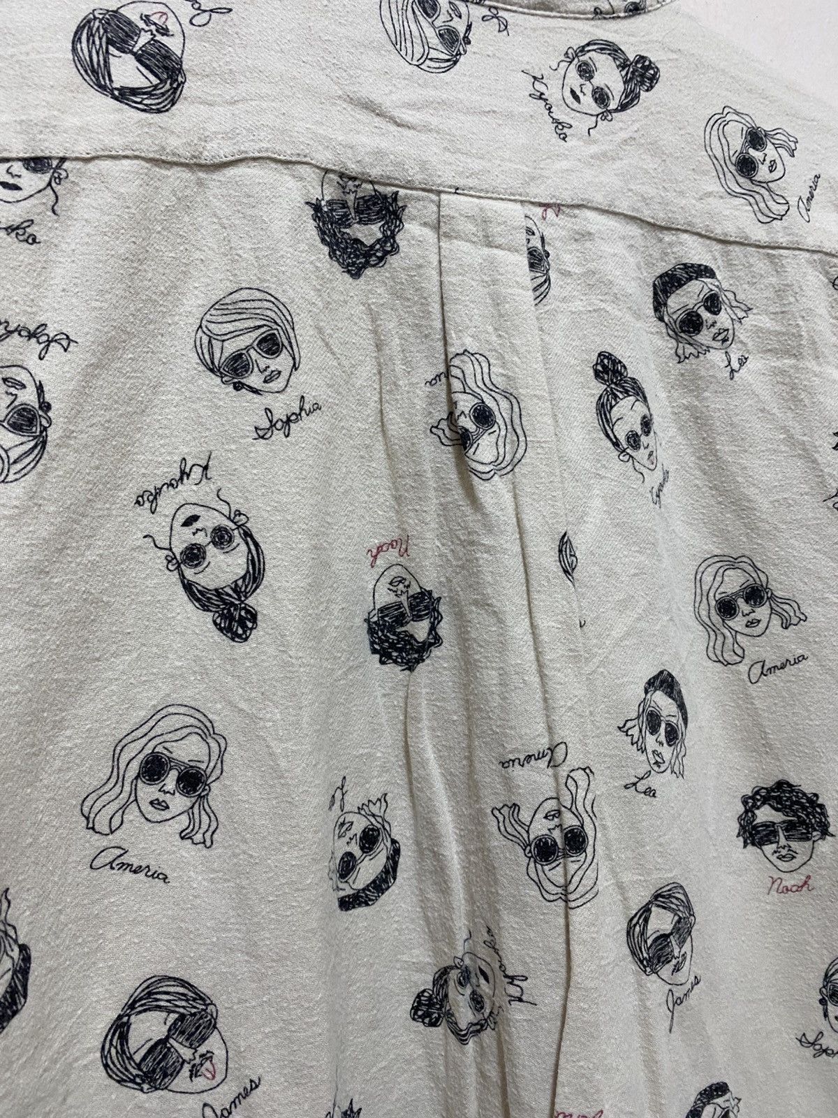 The Unbranded Brand Urbangarment Face Print Shirt Button Up Size US L / EU 52-54 / 3 - 4 Thumbnail