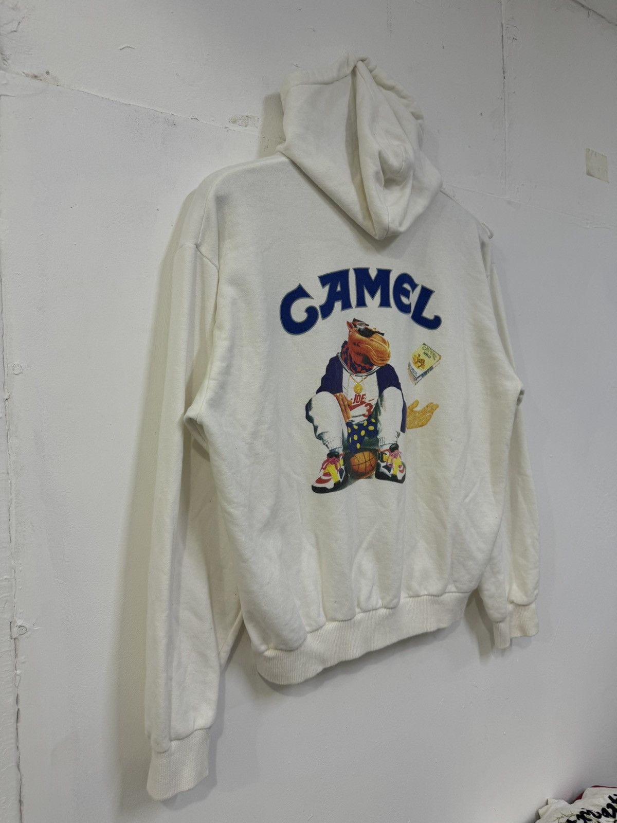 Camel VINTAGE JOE CAMEL HOODIE BACK HIT PRINTED Size US L / EU 52-54 / 3 - 2 Thumbnail