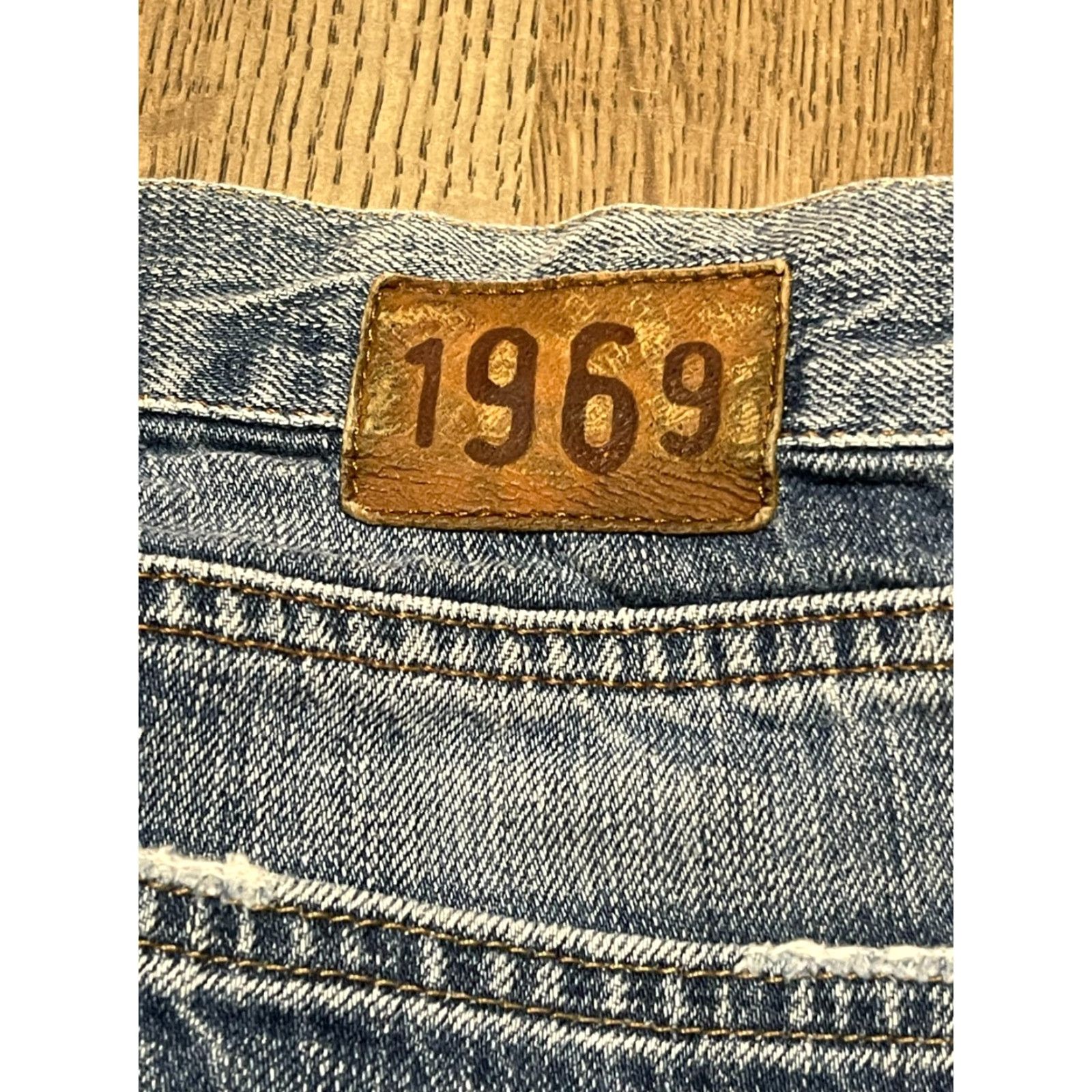 Gap VINTAGE Gap Jeans Women’s Size 27? Blue Denim Bootcut Pockets 1969 GAP 1969 Jeans Womens Size 27? Blue Denim Bootcut Pockets Regular Inseam 28 in Size 27" / US 4 / IT 40 - 5 Thumbnail