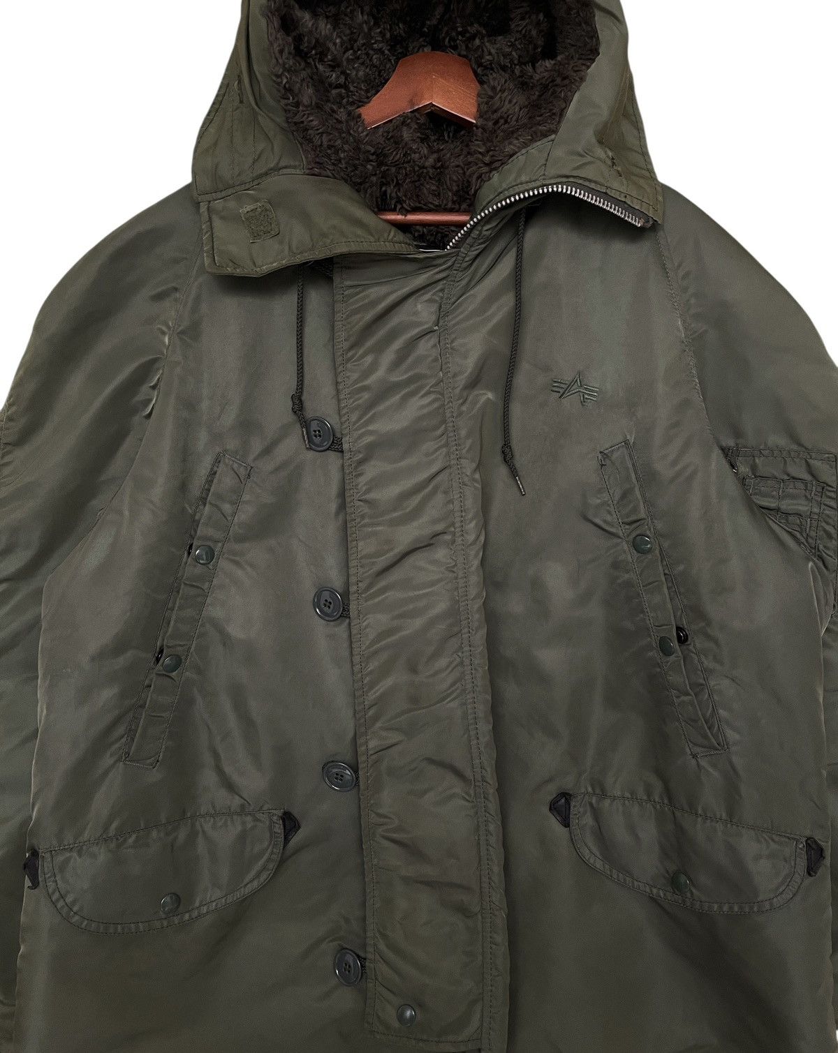 Alpha Industries Vintage Brand Alpha Industries Fur Parka 1990s Size US L / EU 52-54 / 3 - 8 Thumbnail