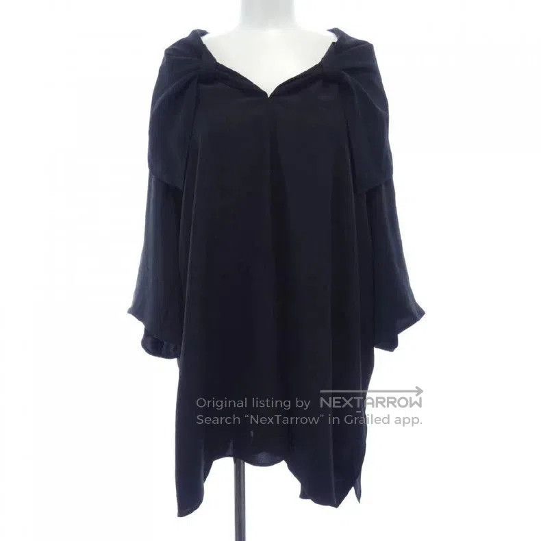 Hermes Hermes Silk Greek Style Cape. Size US M / EU 48-50 / 2 - 1 Thumbnail