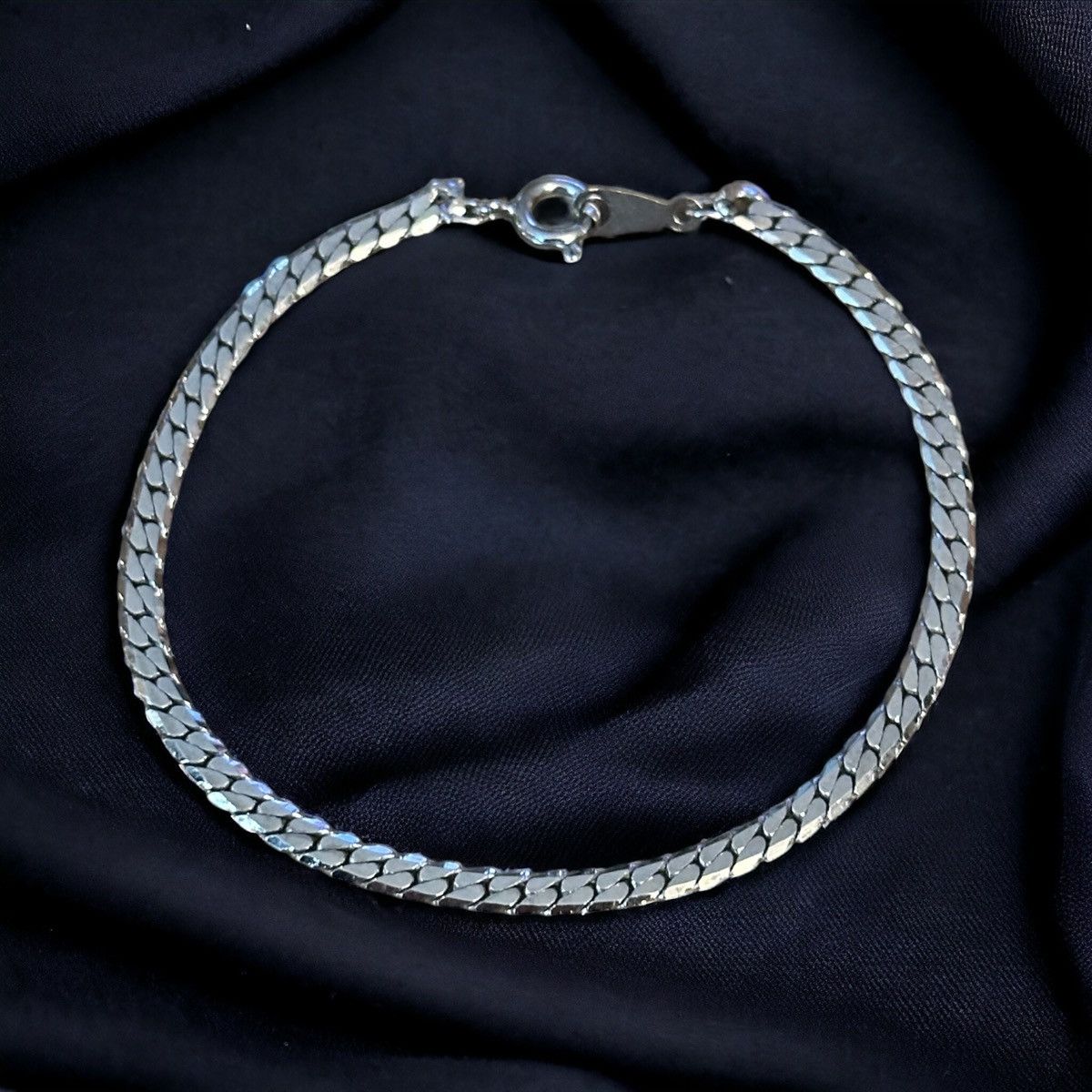 Vintage Vintage silver tone serpentine chain bracelet Size ONE SIZE - 1 Thumbnail