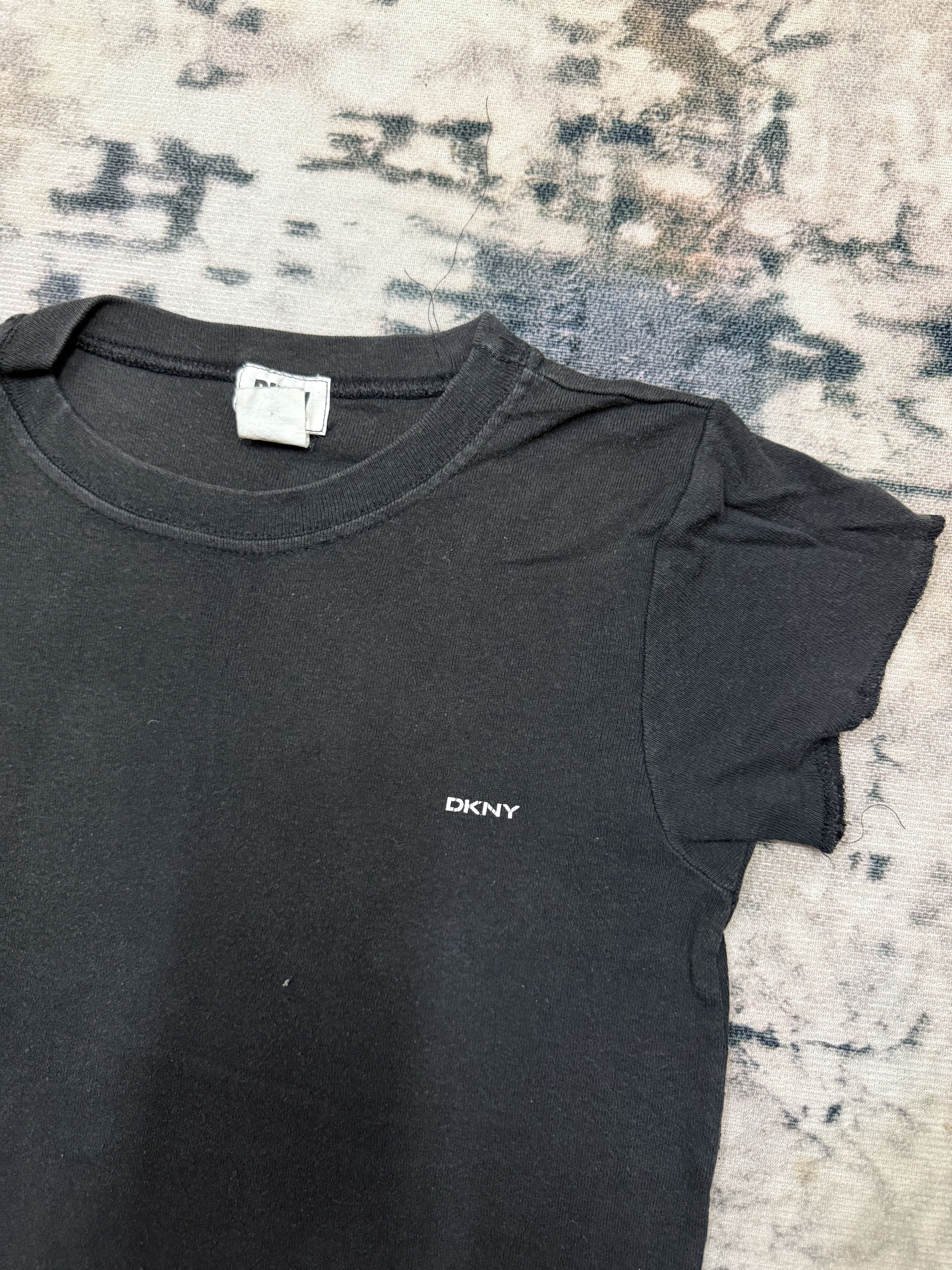 DKNY × Vintage Vintage Youth Dkny Distressed Tshirt Size XXS / US 00 / IT 34 - 4 Thumbnail