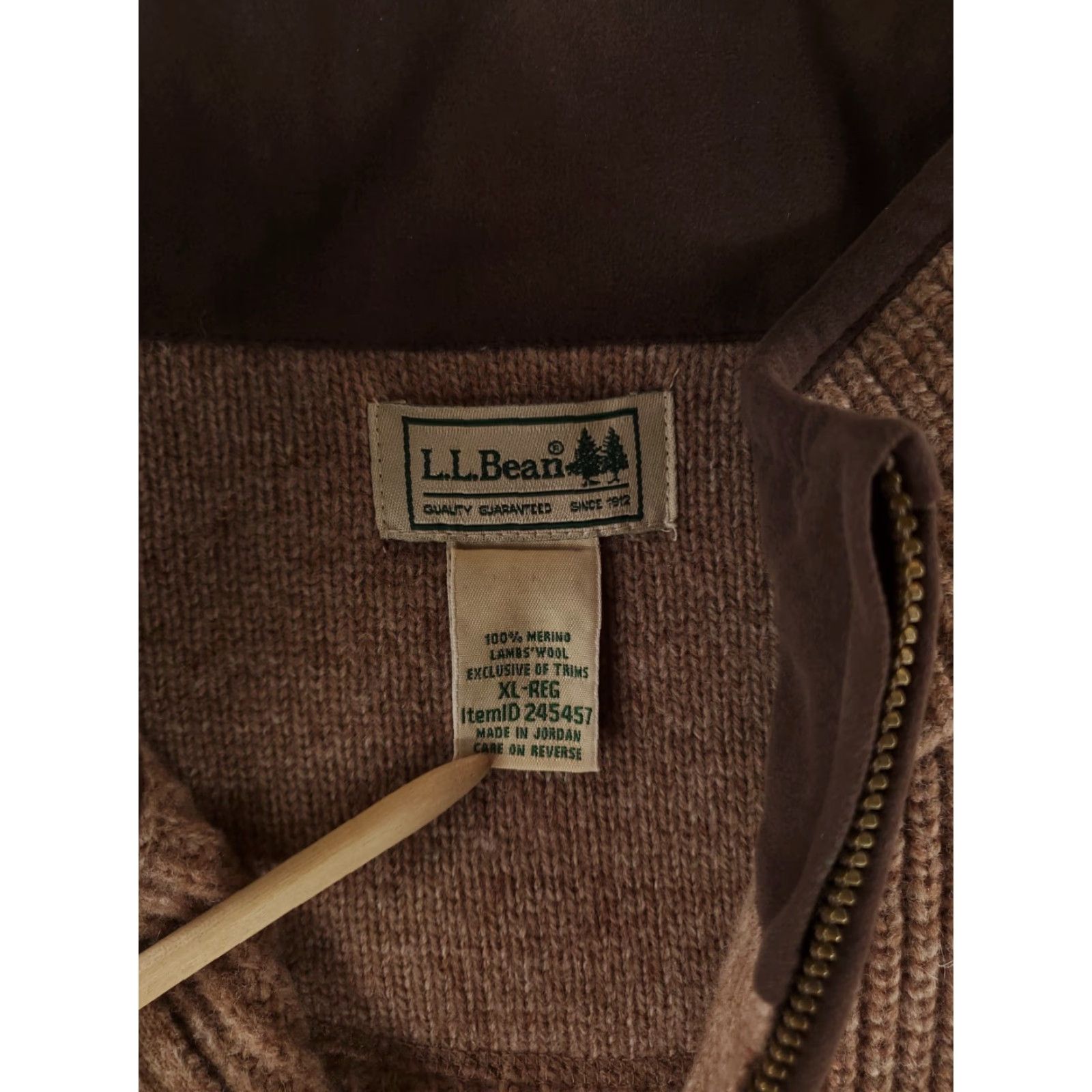 Vintage LL Bean 100% Merino Wool Full Zip Sweater Vest Brown Mens XL Vest Brown Mens XL Merino Wool Full Zip LL Bean Size US XL / EU 56 / 4 - 2 Thumbnail