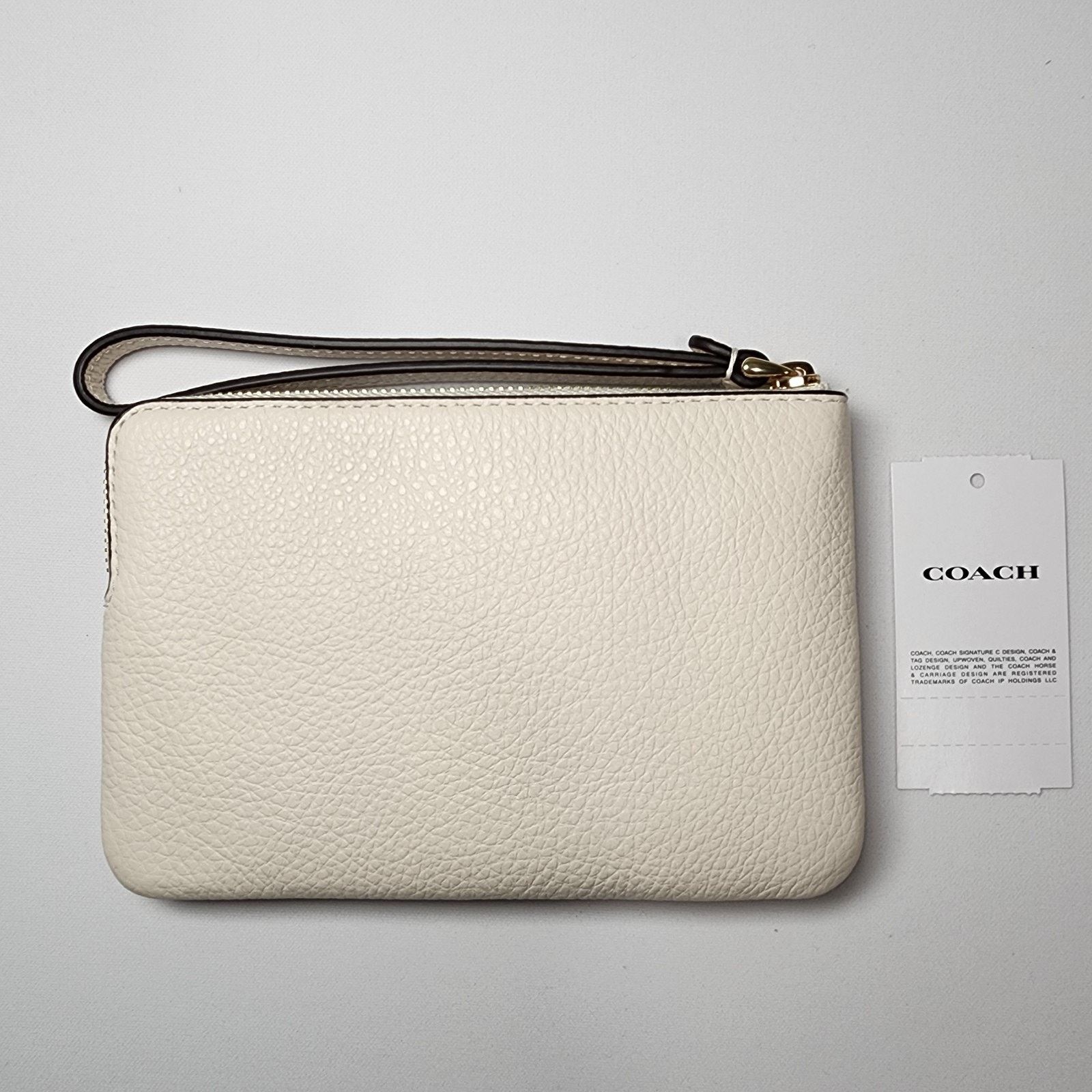 Coach NWT Coach CDF06 Corner Zip Wristlet Heart Rivets Gold/Chalk Size ONE SIZE - 3 Thumbnail