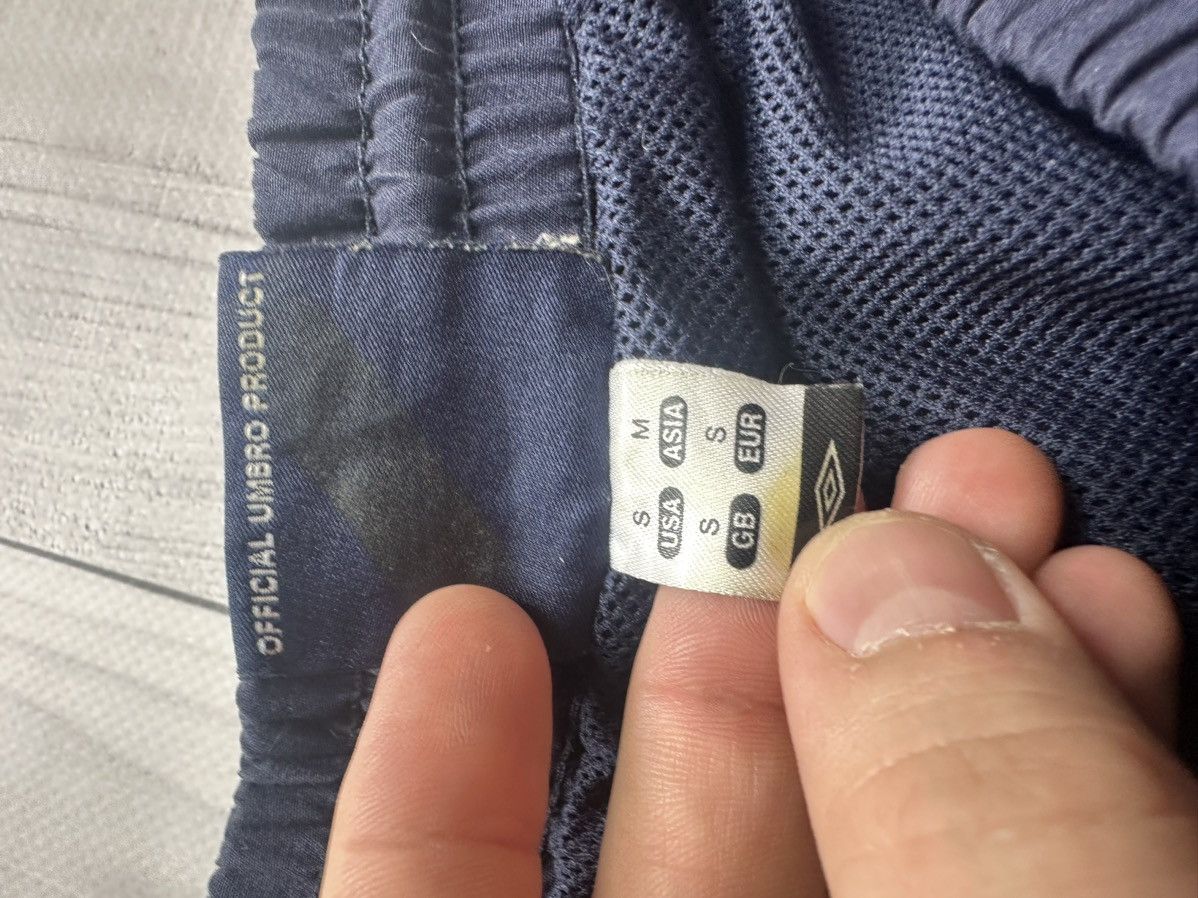 Umbro Vintage England Umbro soccer pants size S logo Size US 30 / EU 46 - 6 Thumbnail