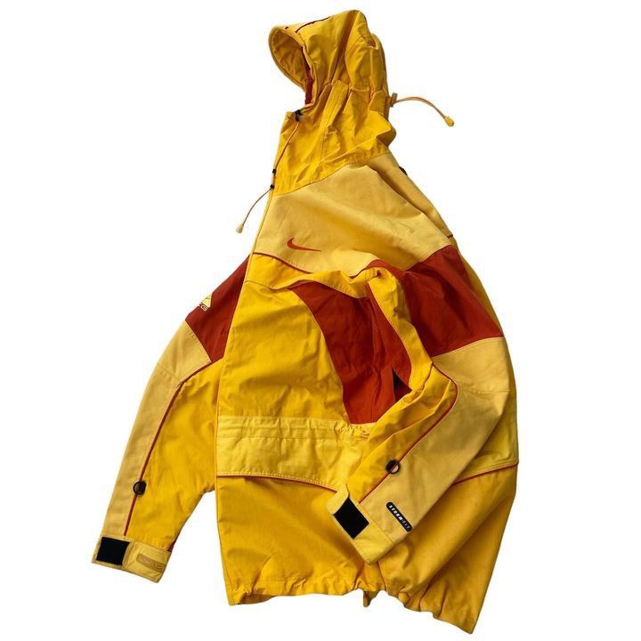 Nike ACG 00’s Nike ACG Storm-fit Jacket Size US L / EU 52-54 / 3 - 3 Thumbnail