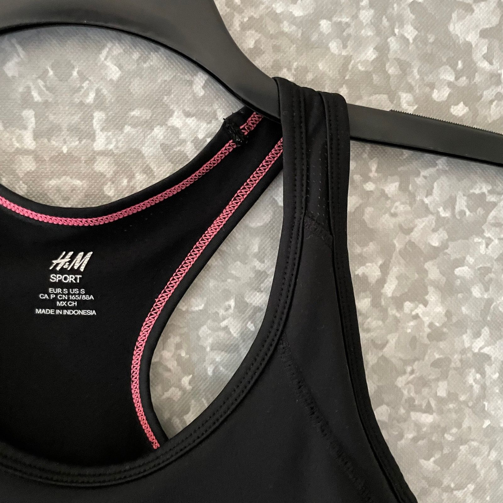 H&M H&M Sport Athletic Black Racerback Sports Bra - Size Small Size ONE SIZE - 2 Thumbnail