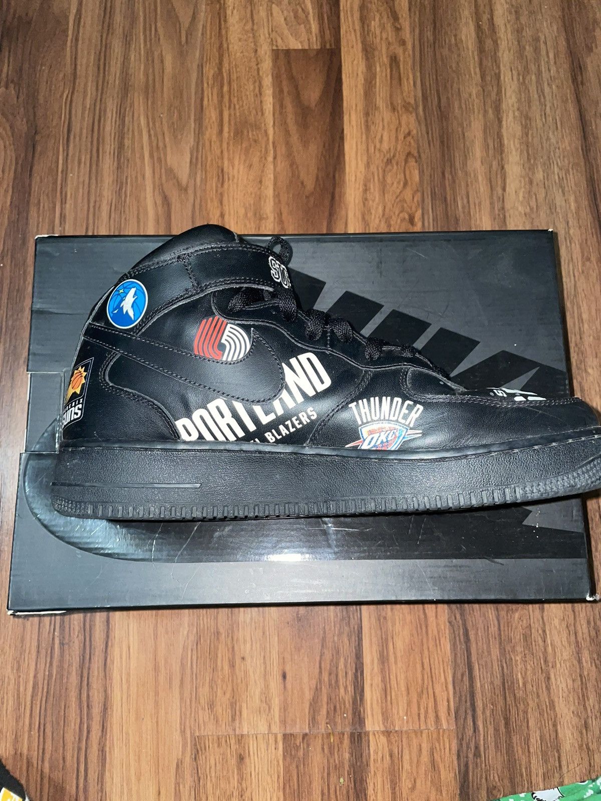 NBA × Supreme Supreme x NBA Air Force Size US 9 / EU 42 - 5 Thumbnail