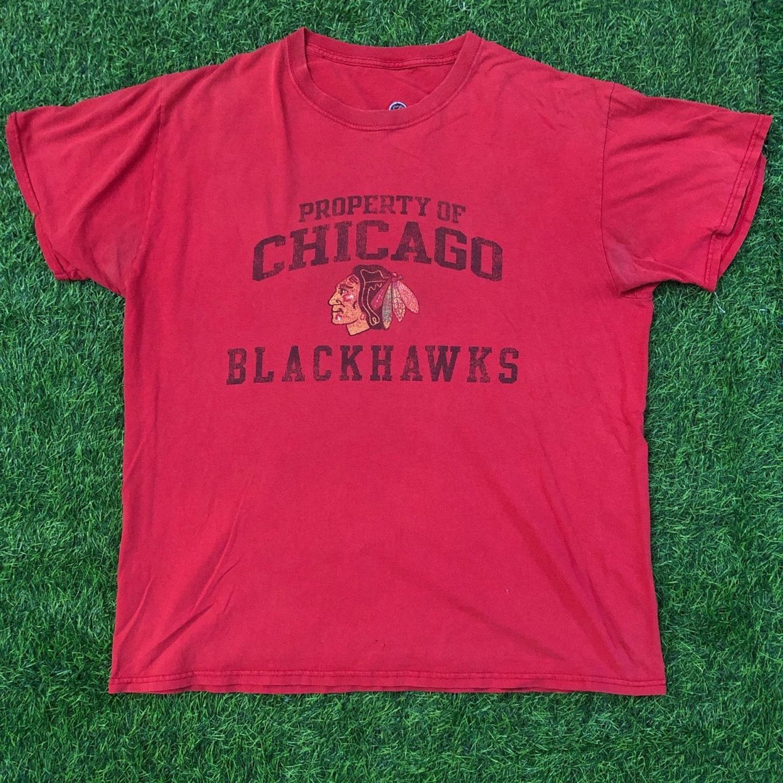 NHL Vintage Red NHL ‘Property of Chicago Blackhawks’ Graphic Tee Size US M / EU 48-50 / 2 - 1 Thumbnail