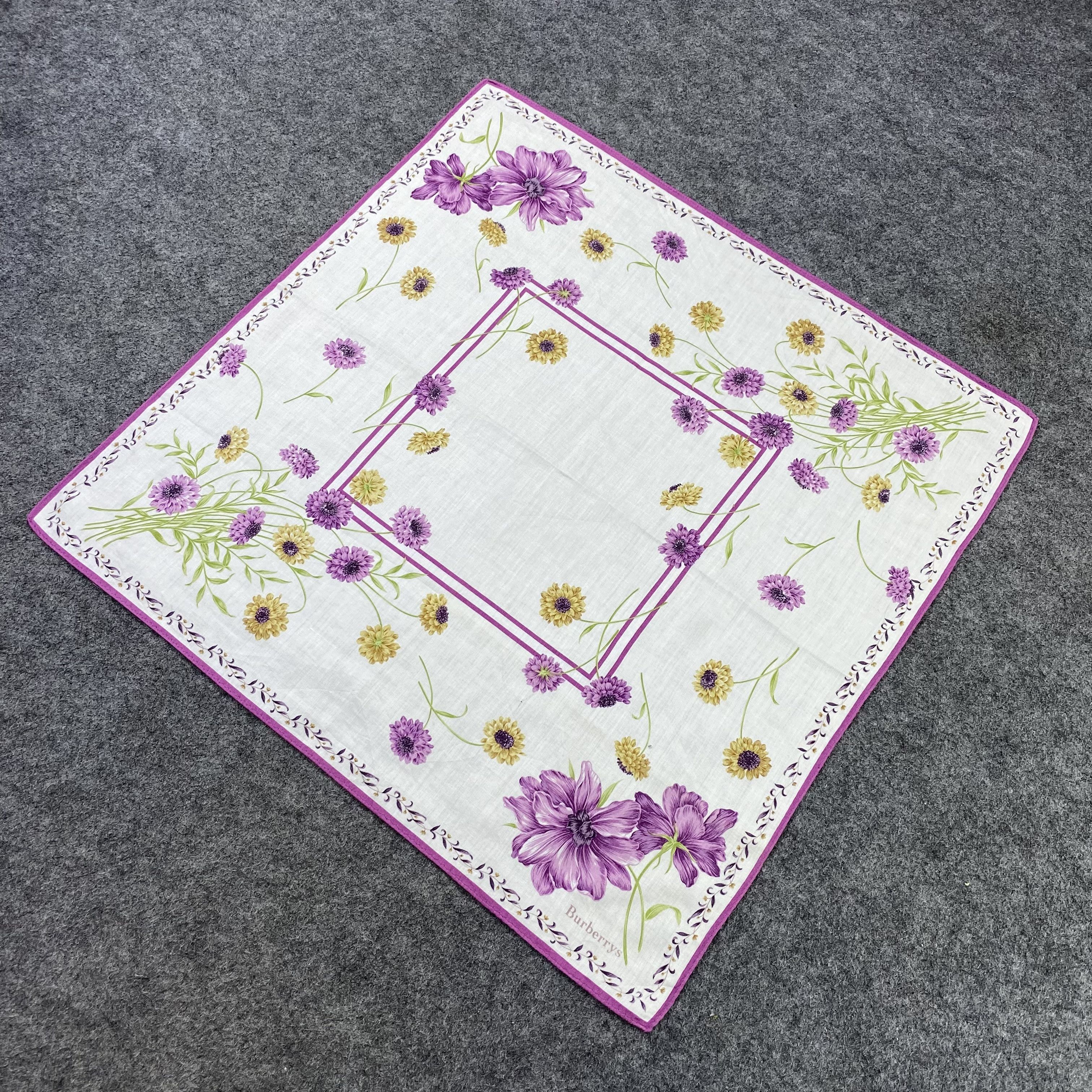 Burberry Burberry Handkerchief / Bandana / Neckerchief-B1500 Size ONE SIZE - 4 Thumbnail