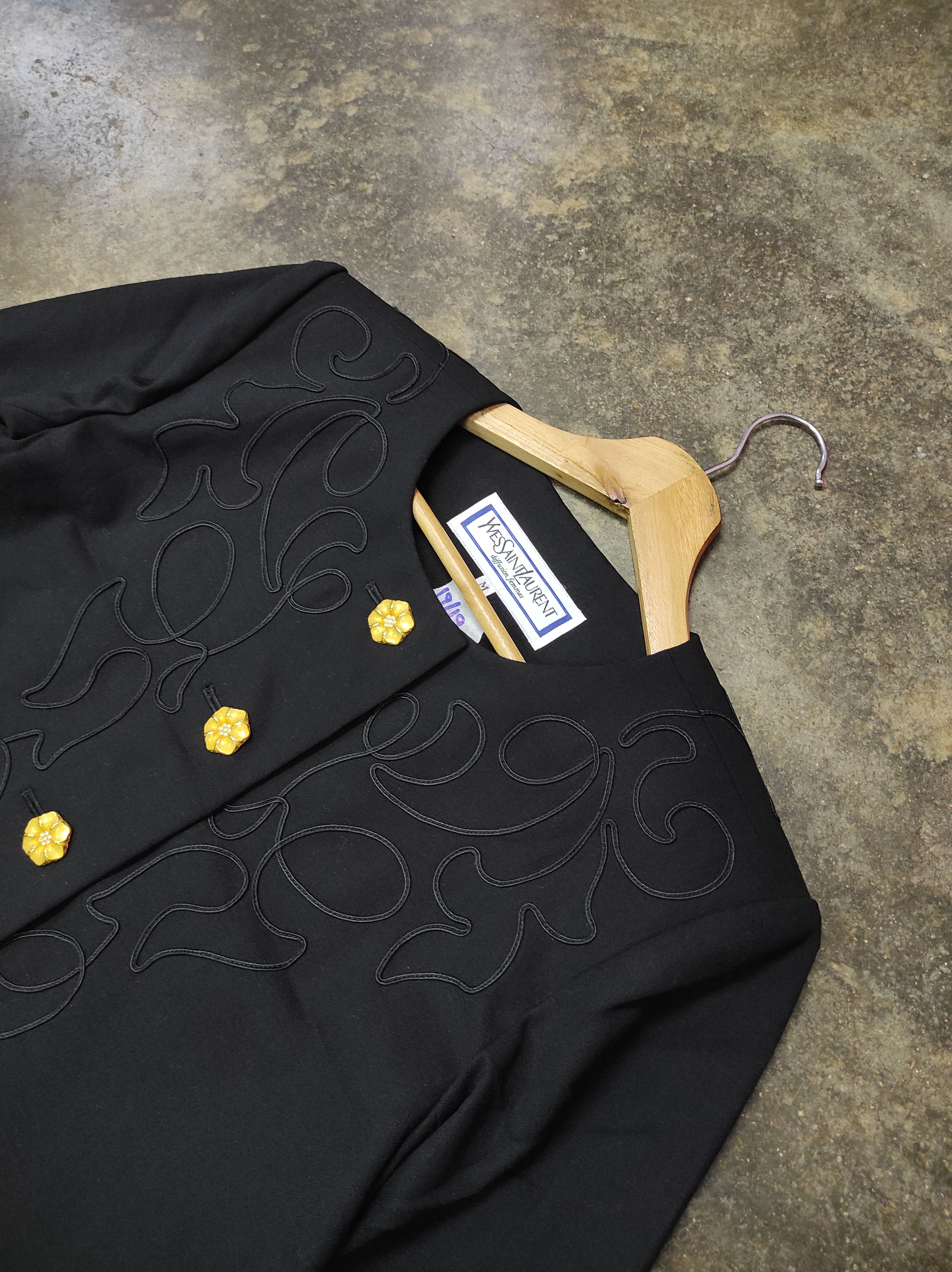 Vintage × Yves Saint Laurent YVES SAINT LAURENT DIFFUSION FEMMES FLOWER BUTTON JACKET Size M / US 6-8 / IT 42-44 - 2 Thumbnail