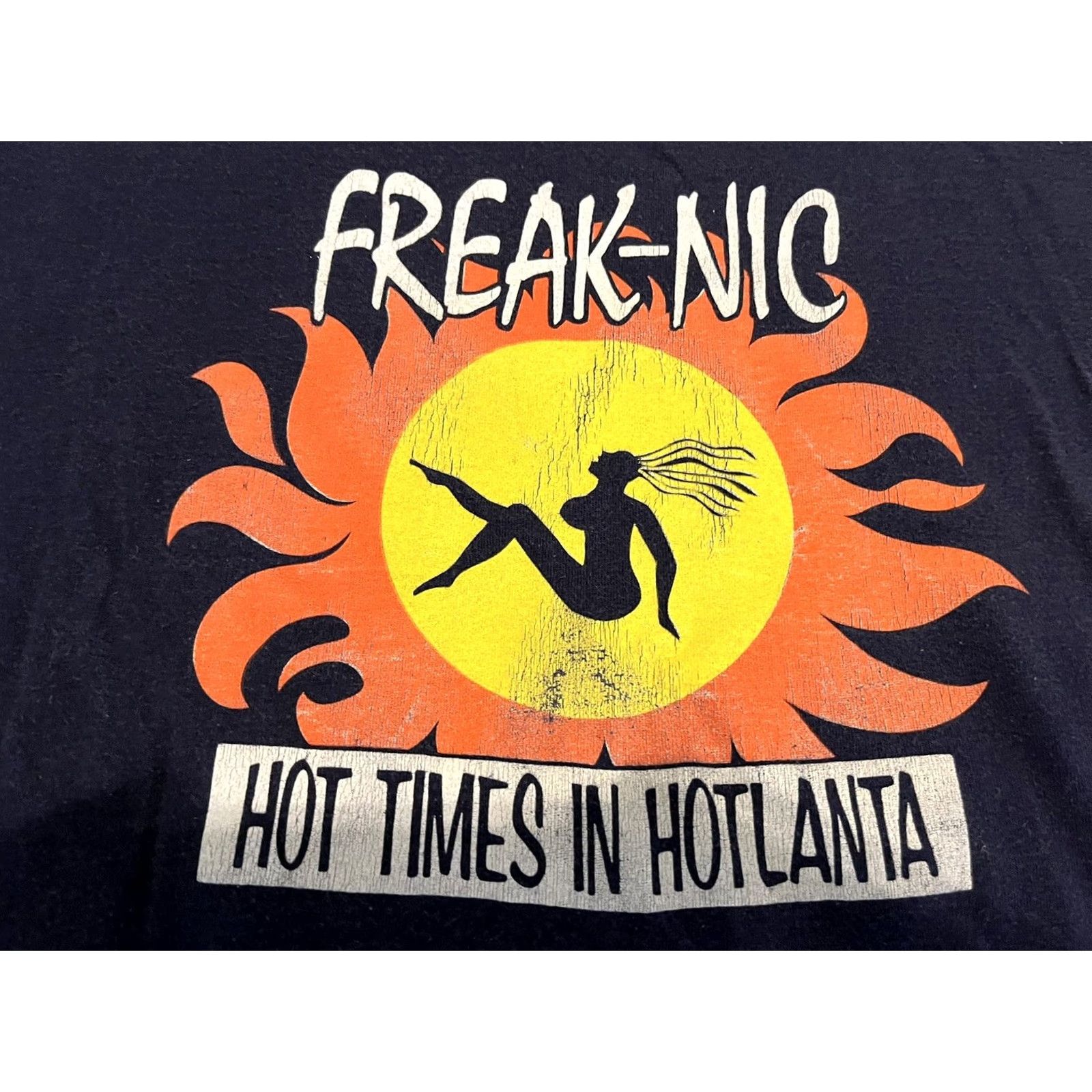 Fruit Of The Loom VINTAGE Freak-Nic Freaknic 1997 Hotlanta Shirt How Do You Want It 2PAC Tupac XL Tshirt Men Blue 90s Music Shirt Mens XL Size US XL / EU 56 / 4 - 4 Thumbnail