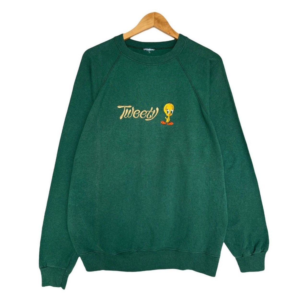 Vintage × Warner Bros Vintage 90s Tweety Crewneck Tweety Green Sweatshirt Size US L / EU 52-54 / 3 - 1 Thumbnail