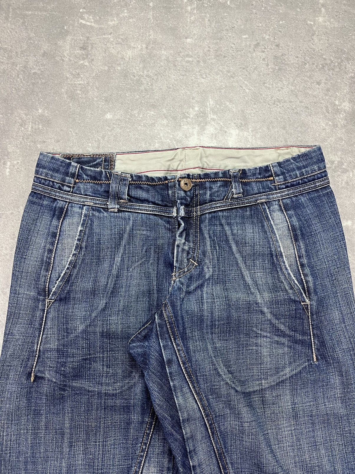 Marithe + Francois Girbaud 00s Marithe + Francois Girbaud Star Denim Shorts 29 Capri Size 29" - 3 Thumbnail