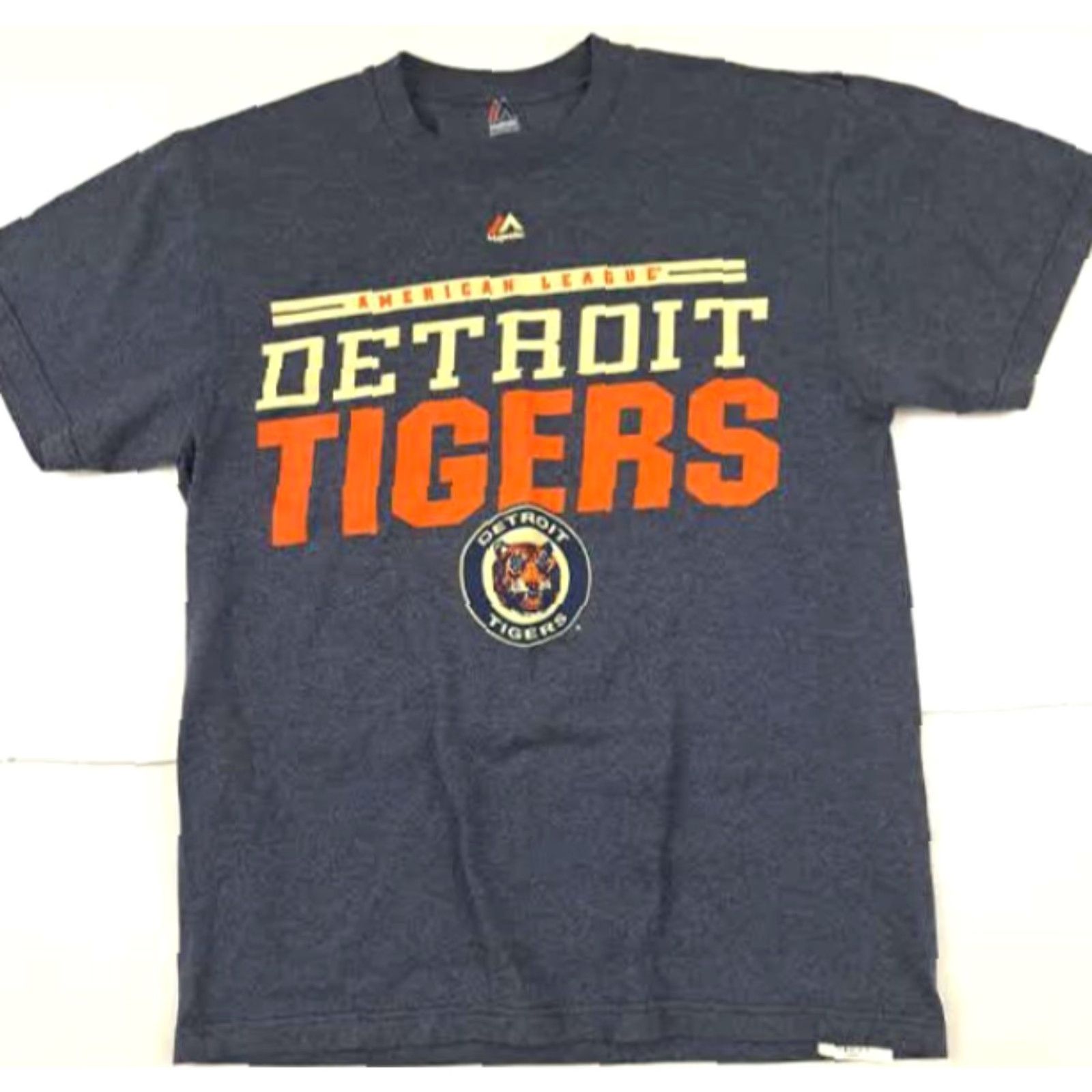Vintage VINTAGE Majestic Medium Gray Detroit Tigers Baseball T-Shirt User: VINTAGE Majestic Medium Gray Detroit Tigers Baseball T-Shirt Size US M / EU 48-50 / 2 - 3 Thumbnail