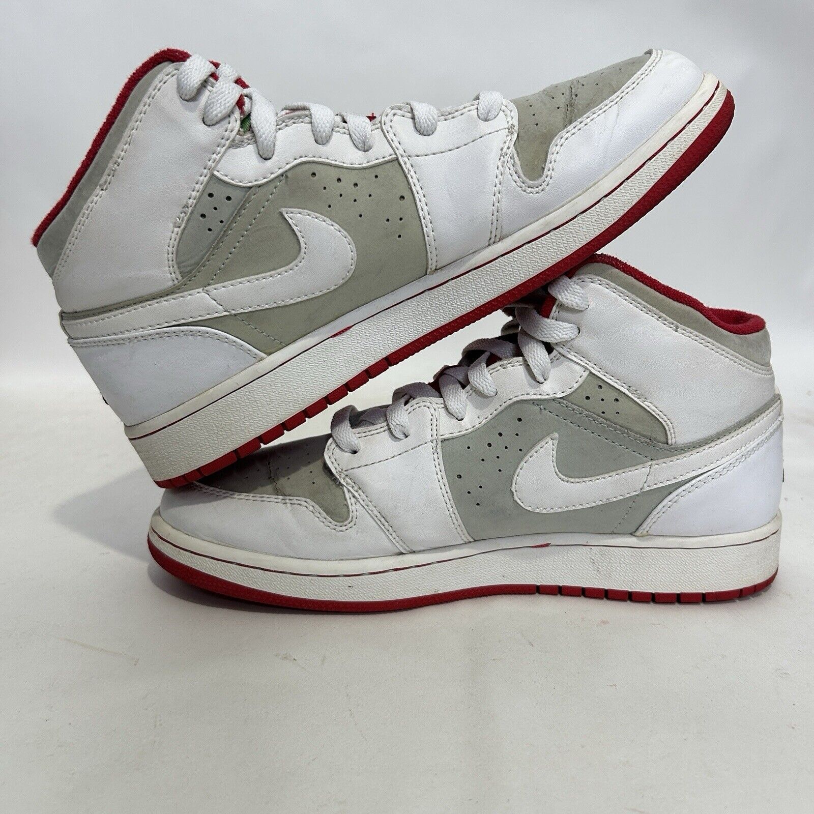 Nike Nike Air Jordan 1 Retro Mid GS “Hare” 2009 Size US 8.5 / IT 38.5 - 3 Thumbnail