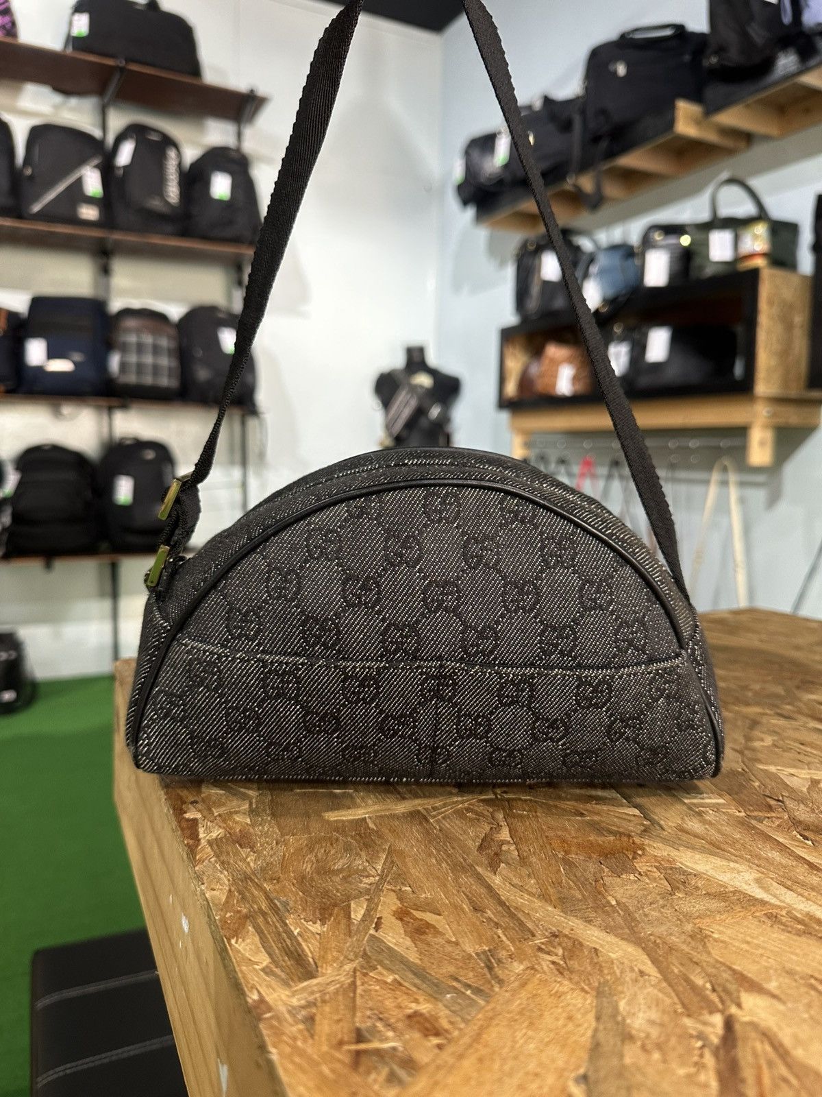 Gucci Half Moon pochette shoulder