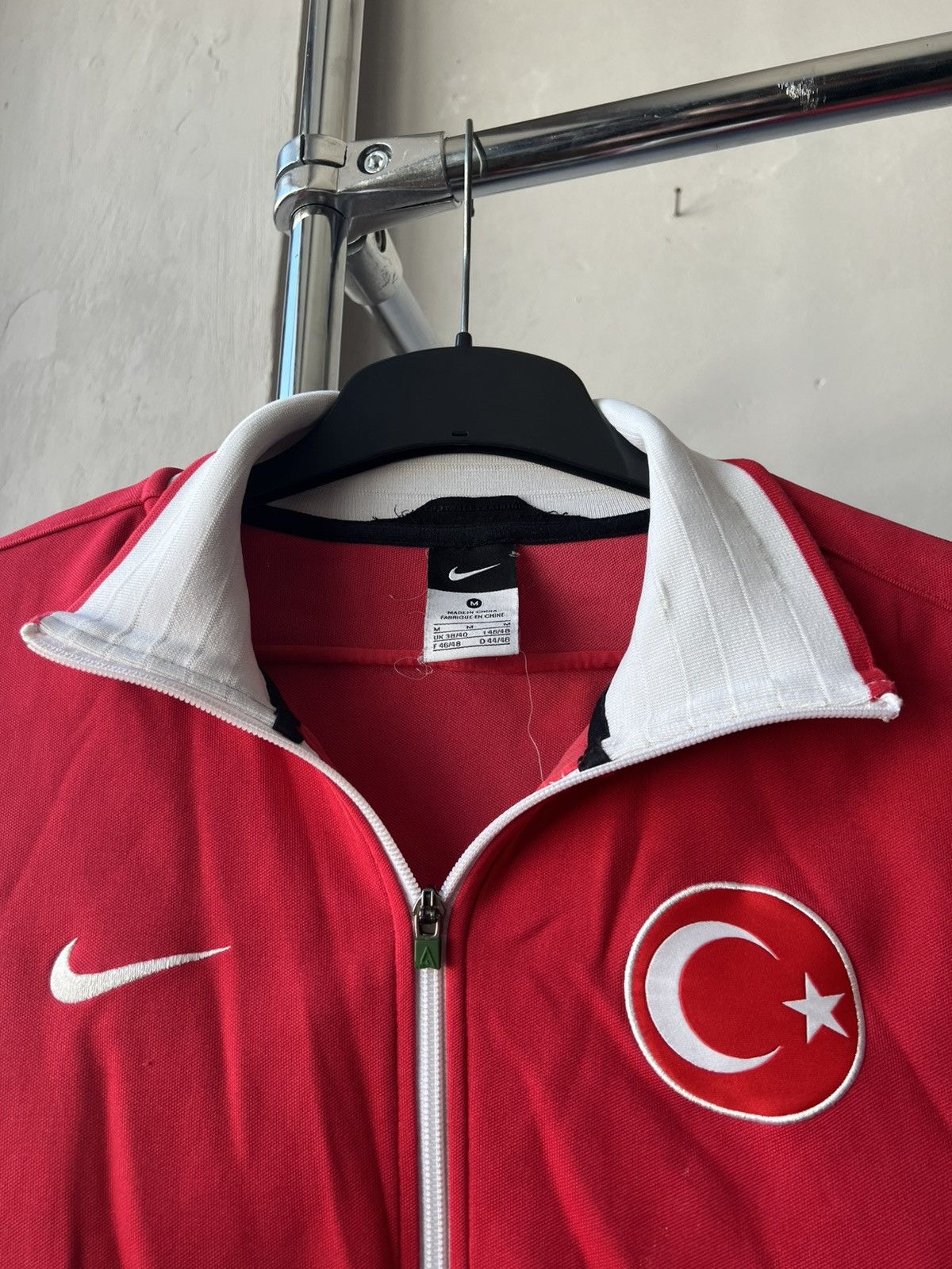 Nike TURKEY TEAM 2010/11 TRAINING NIKE SOCCER FOOTBALL ZIP JACKET Size US M / EU 48-50 / 2 - 5 Thumbnail