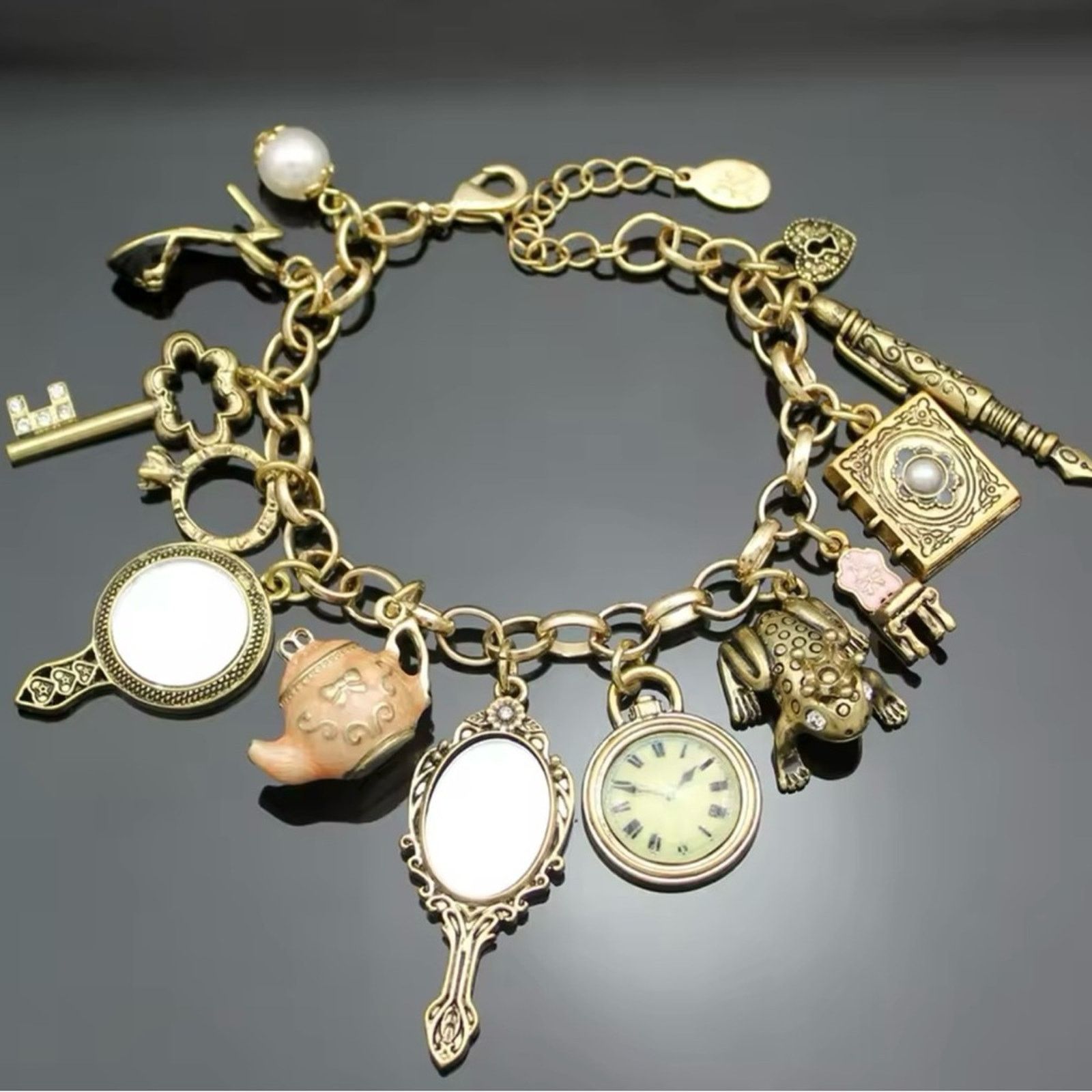 Other Vintage Wonderland Mirror Charms Bracelet Size ONE SIZE - 2 Thumbnail