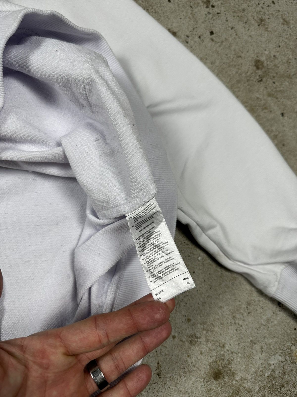 Marlboro Vintage Y2K Marlboro Big Logo White Hoodie Sweatshirt Size US L / EU 52-54 / 3 - 10 Thumbnail