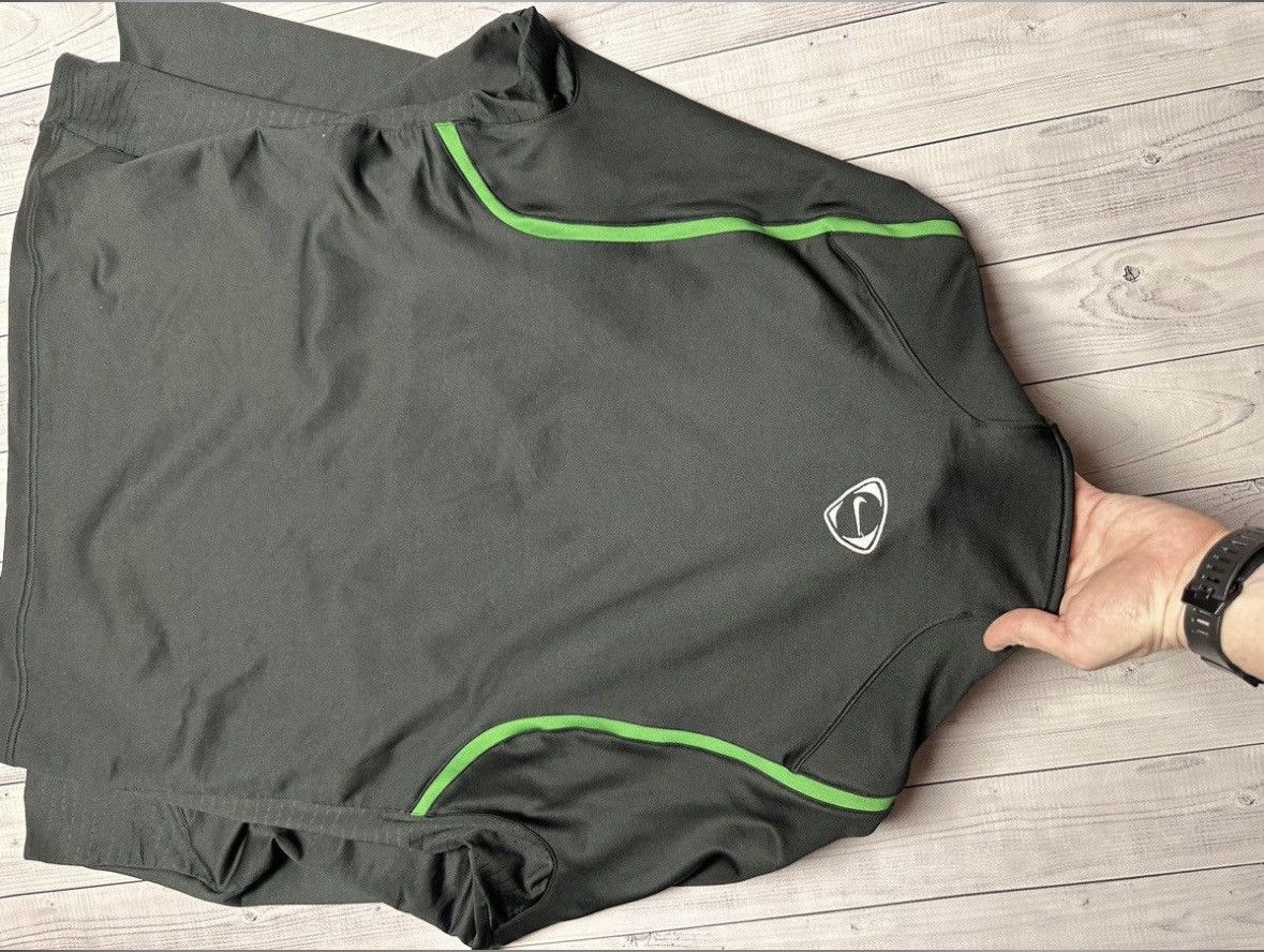 Nike Vintage Nike Celtic soccer sweatshirt size L logo Size US L / EU 52-54 / 3 - 10 Thumbnail